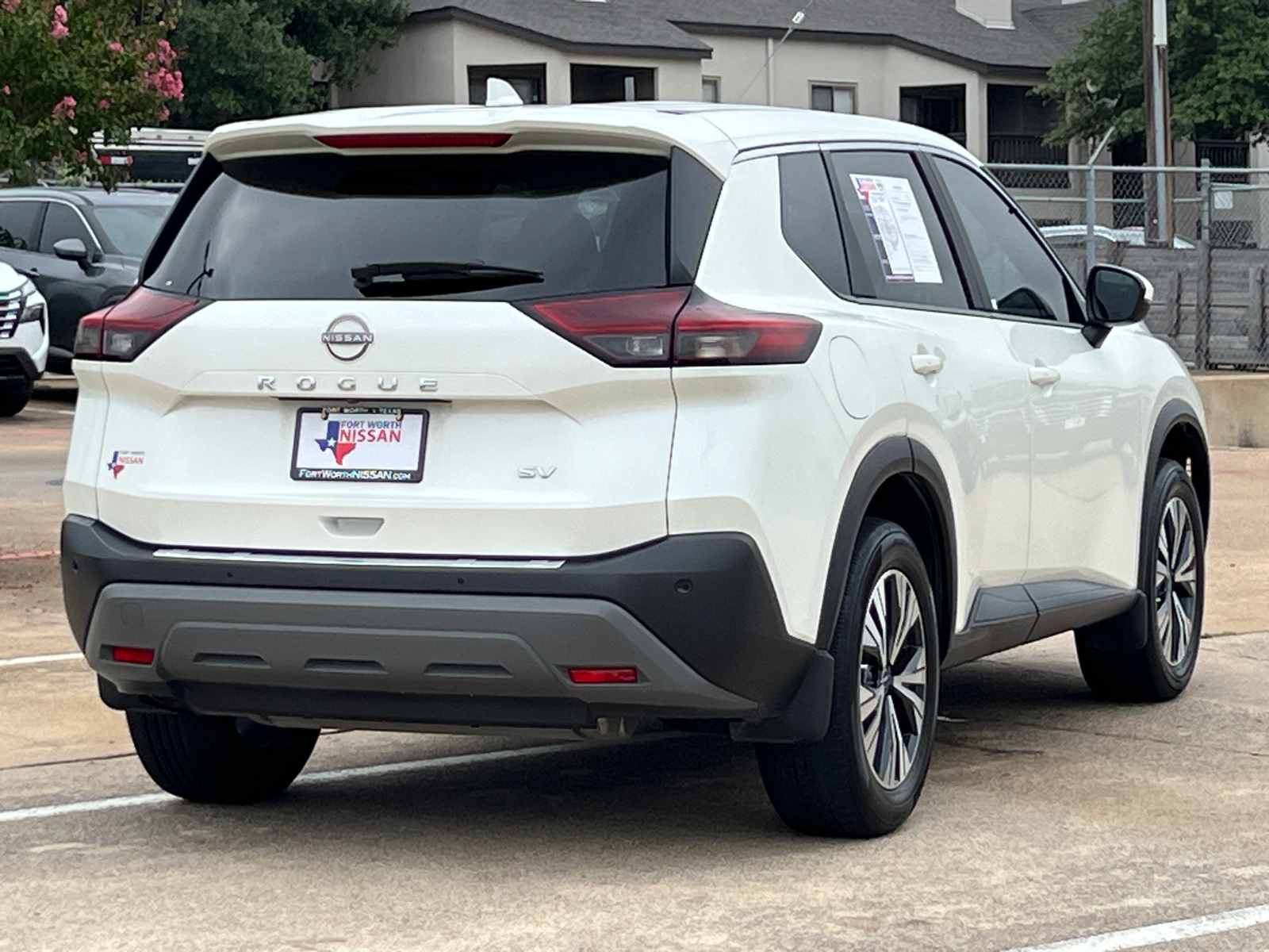 2023 Nissan Rogue SV 8