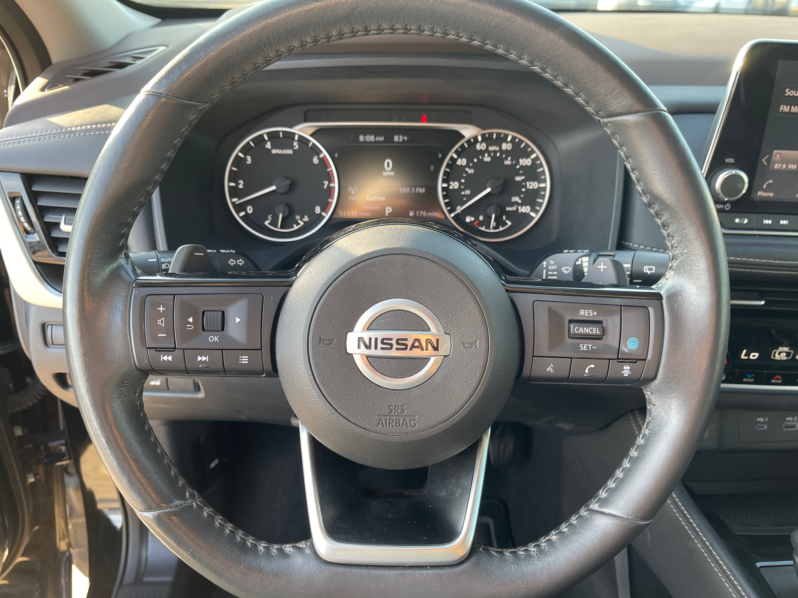 2021 Nissan Rogue SL 24