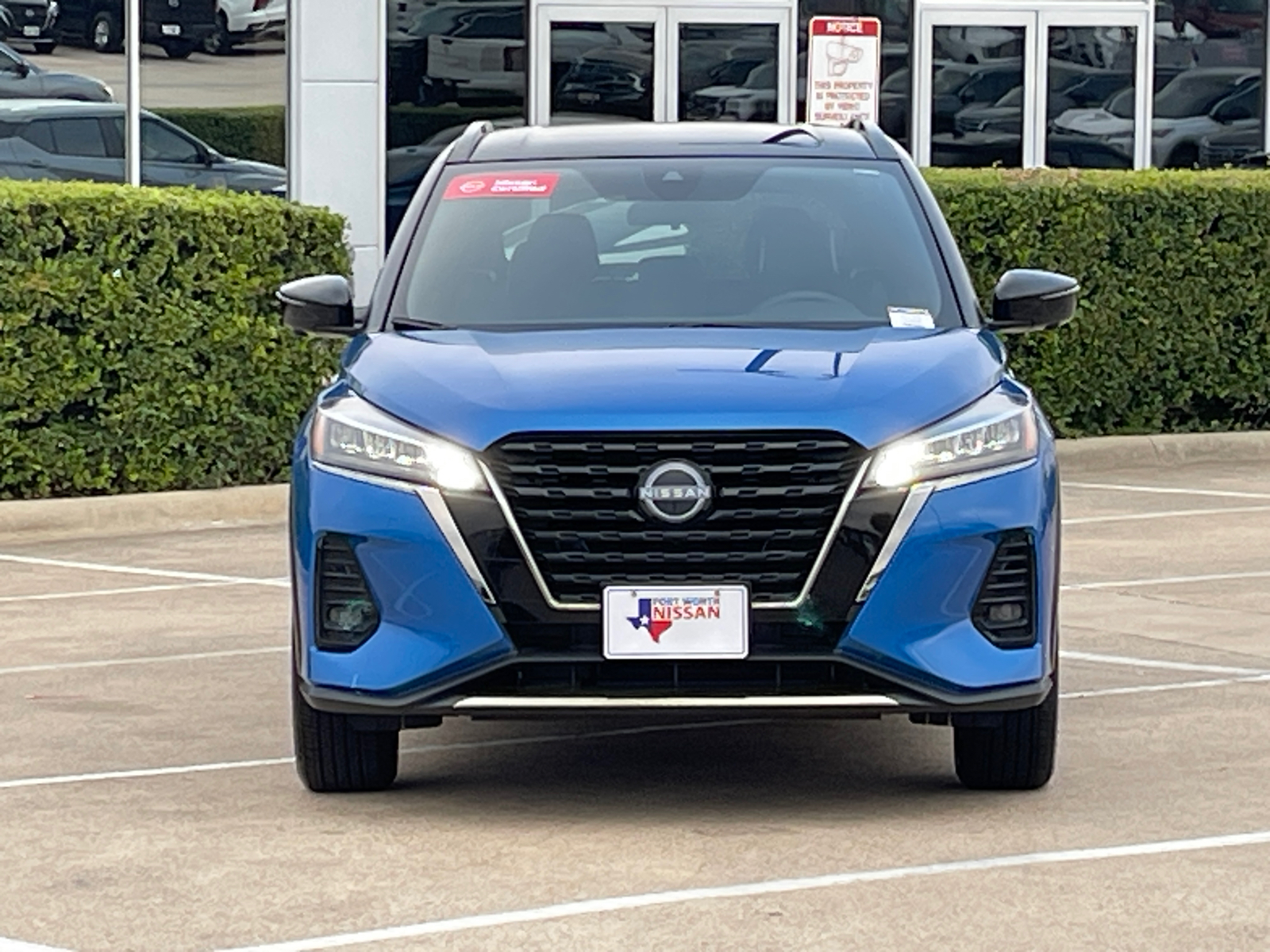 2023 Nissan Kicks SR 2