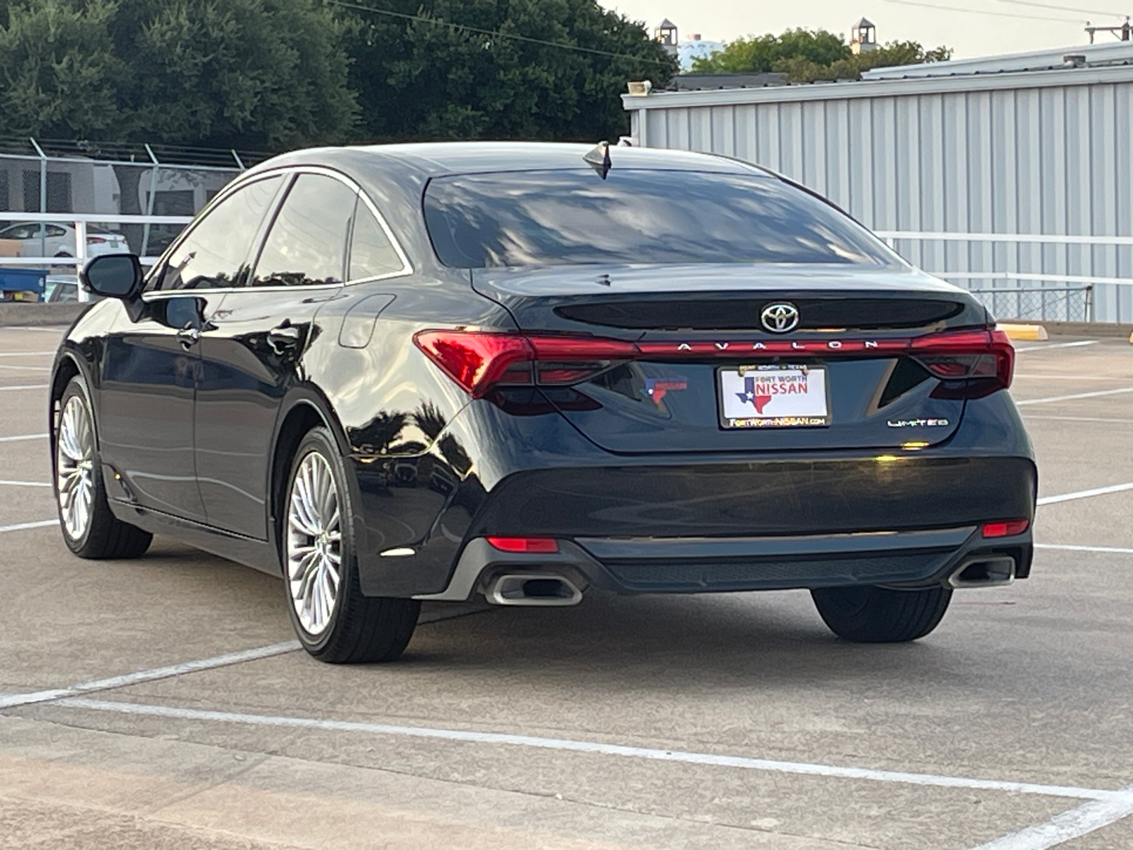 2019 Toyota Avalon Limited 6