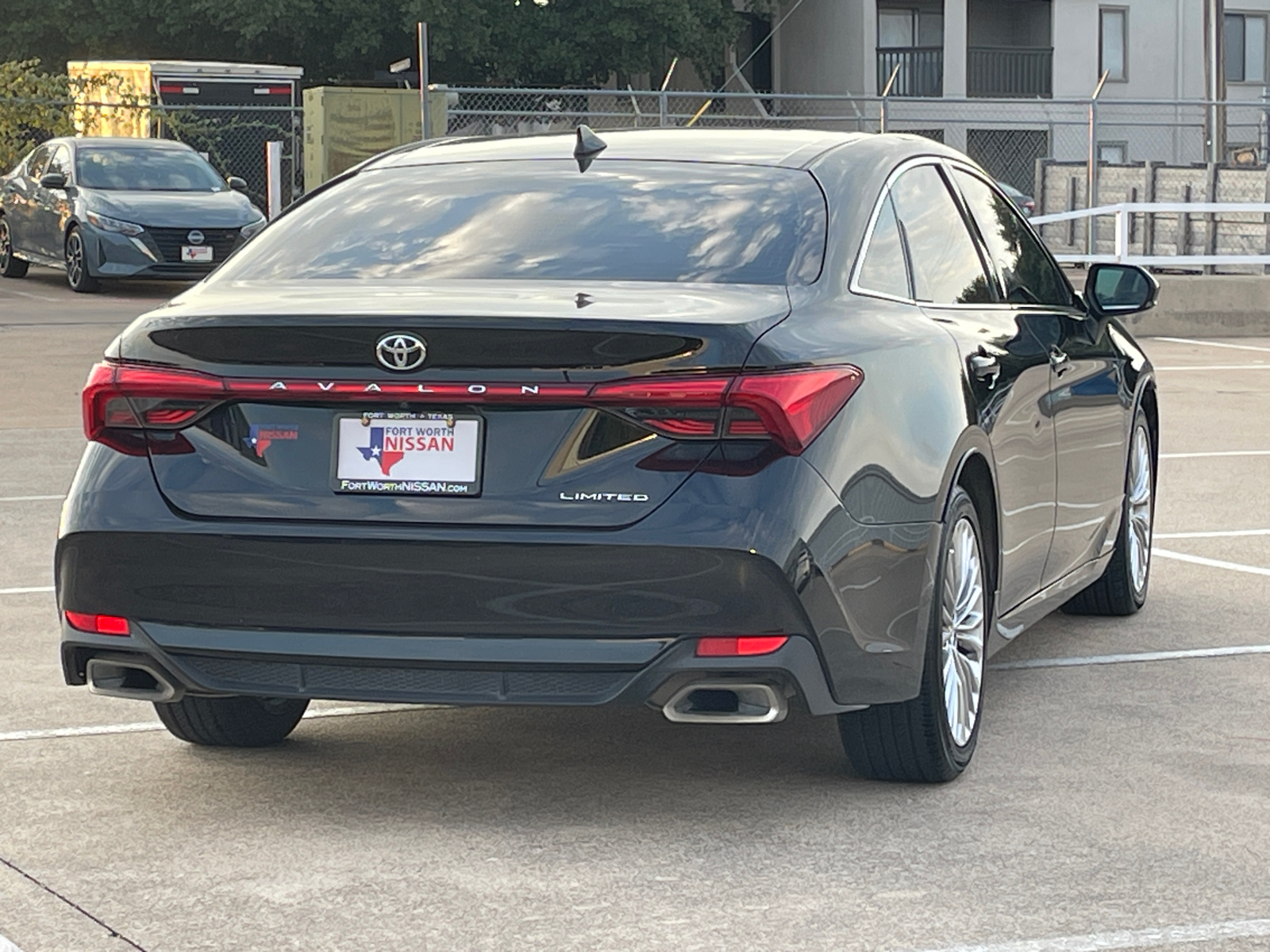 2019 Toyota Avalon Limited 8