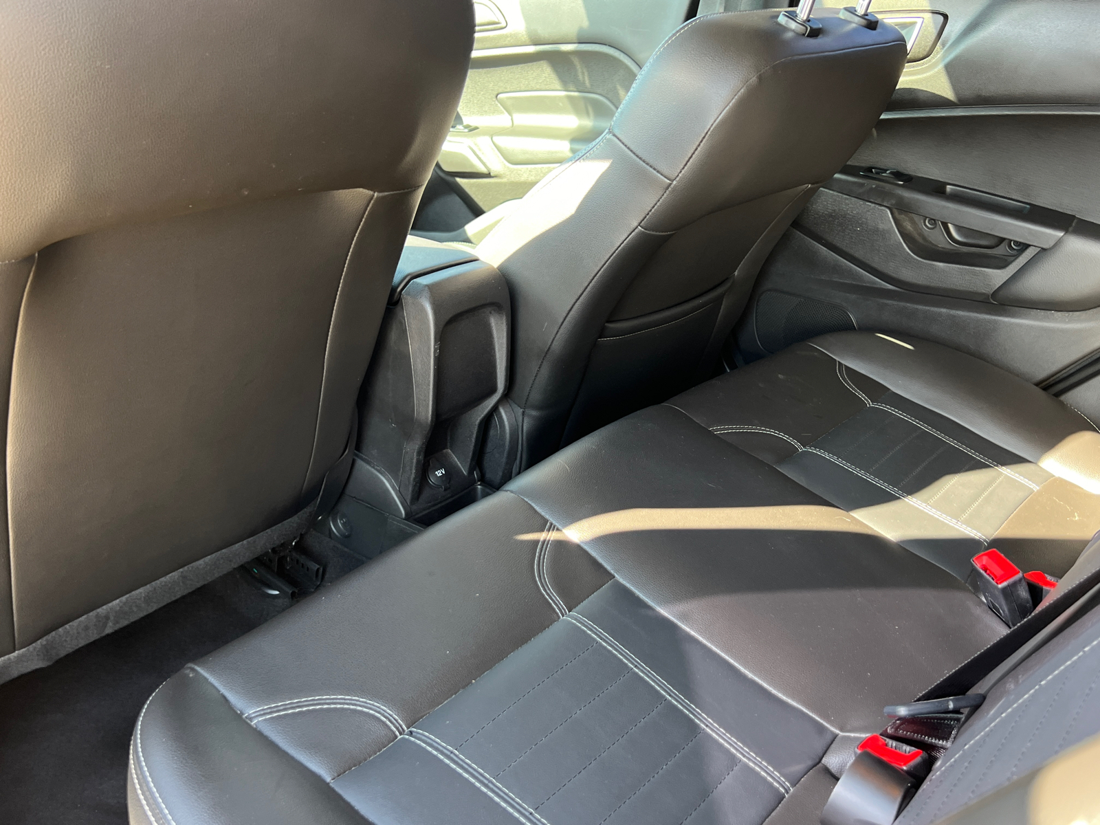 2018 Ford Fiesta Titanium 11