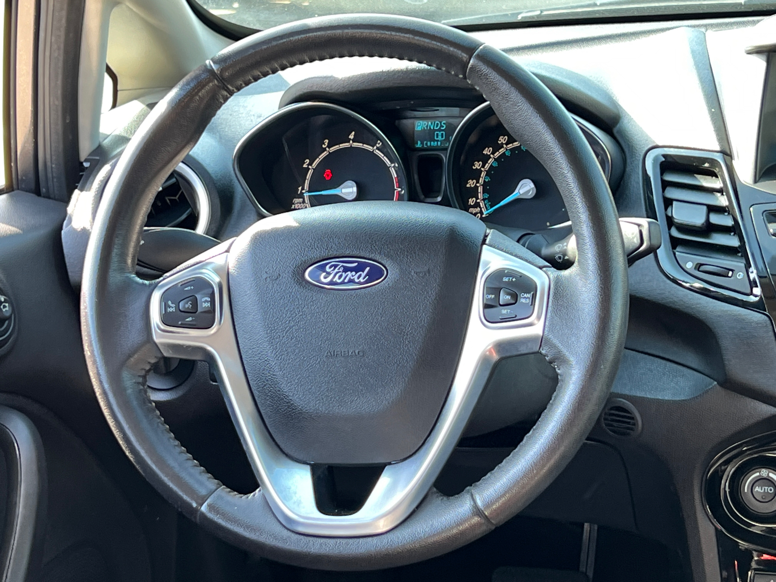 2018 Ford Fiesta Titanium 16