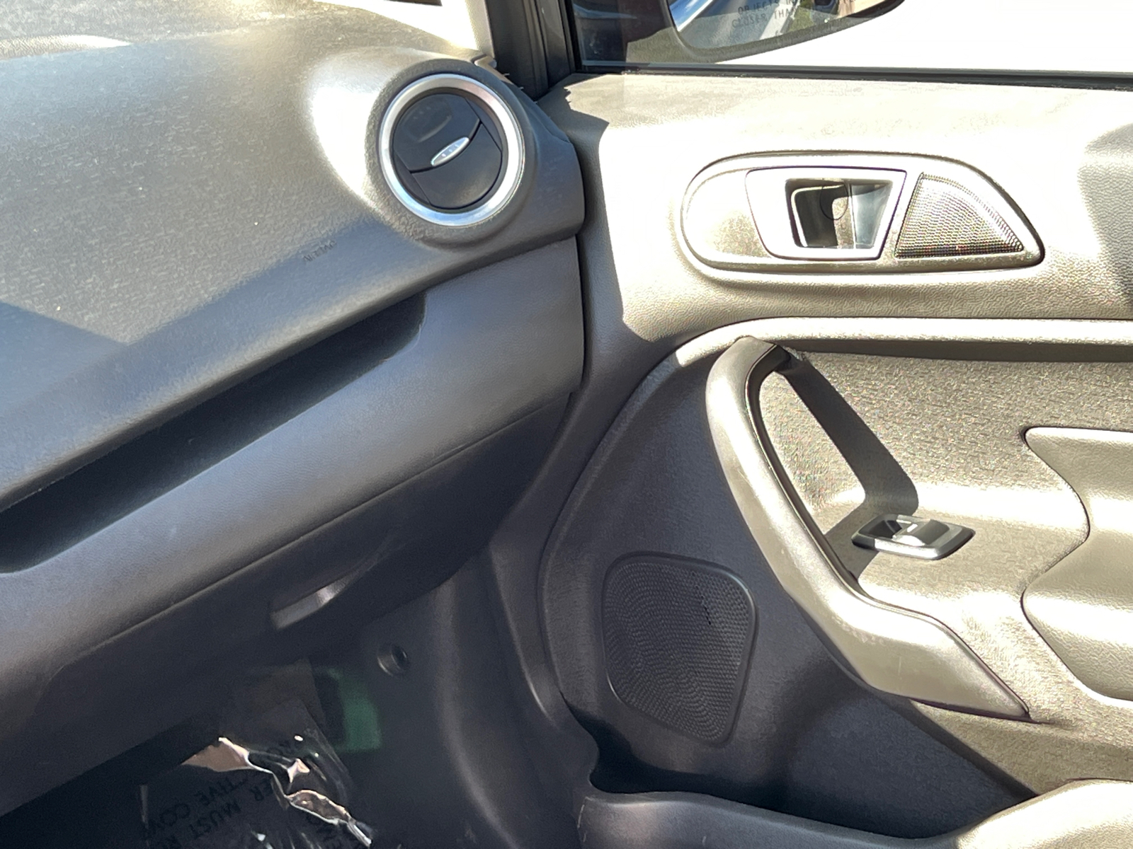 2018 Ford Fiesta Titanium 18