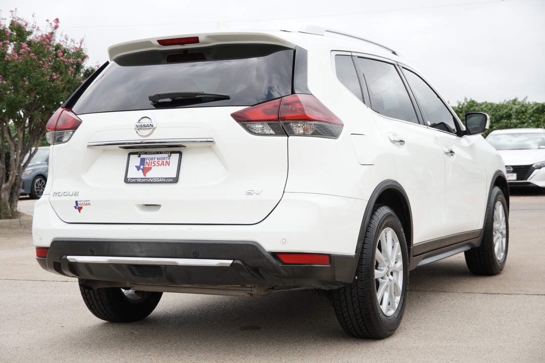 2019 Nissan Rogue SV 8