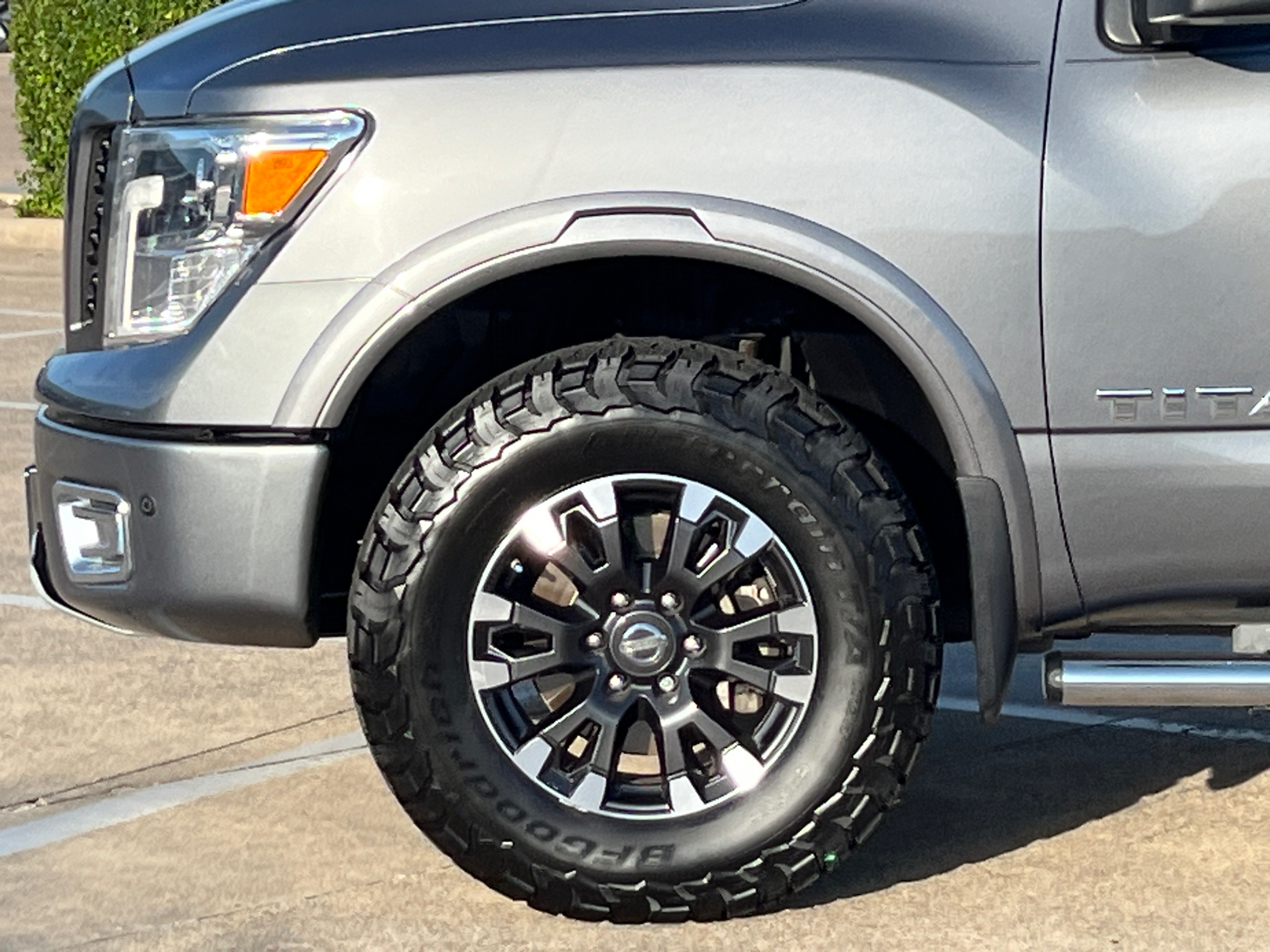 2019 Nissan Titan PRO-4X 5