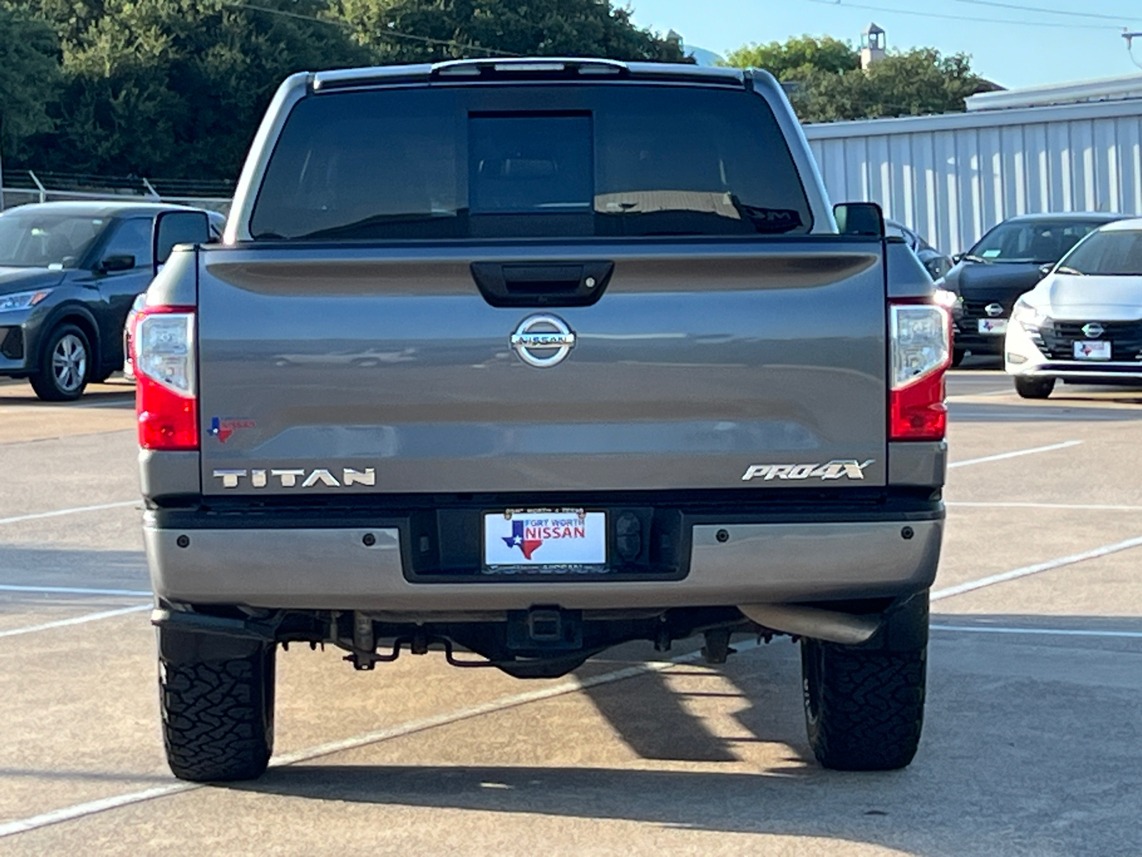 2019 Nissan Titan PRO-4X 7