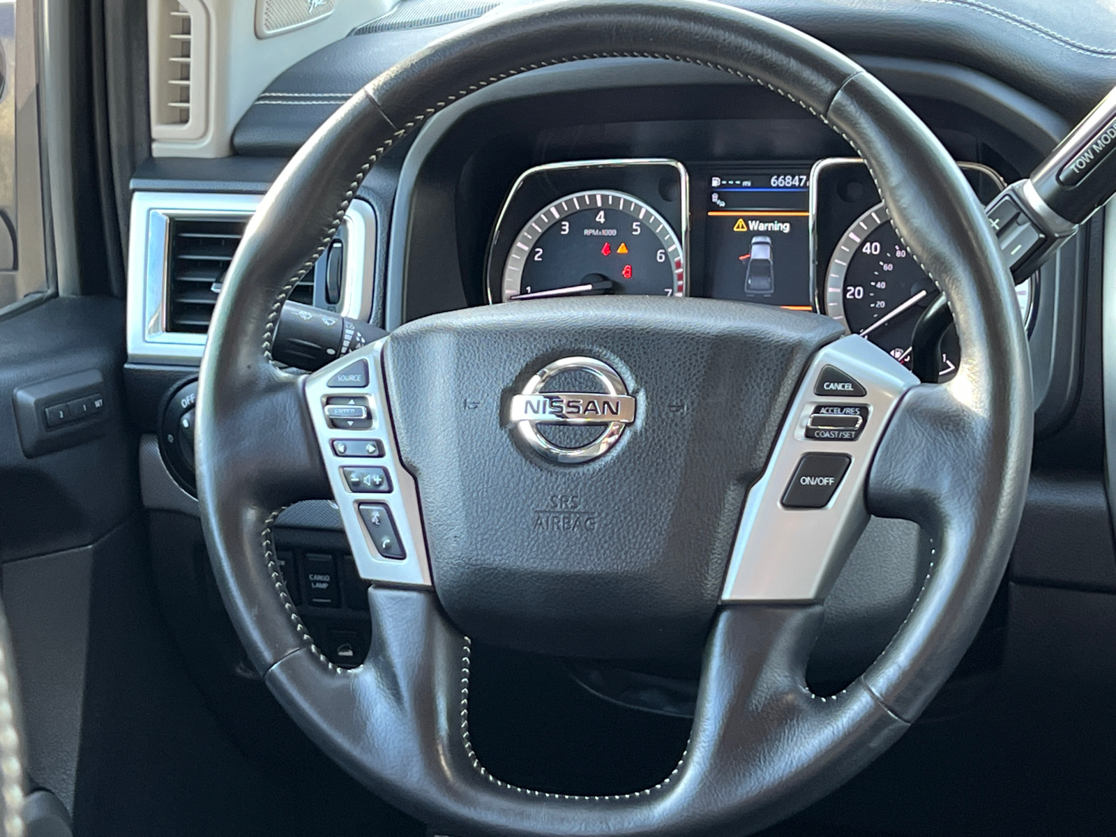 2019 Nissan Titan PRO-4X 15