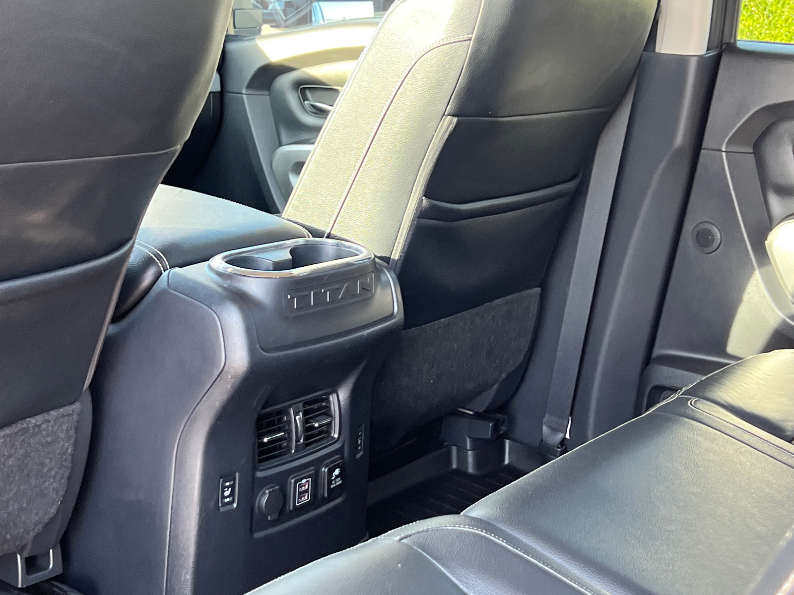 2019 Nissan Titan PRO-4X 18