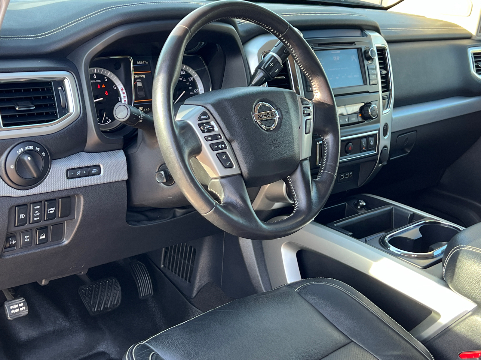 2019 Nissan Titan PRO-4X 21