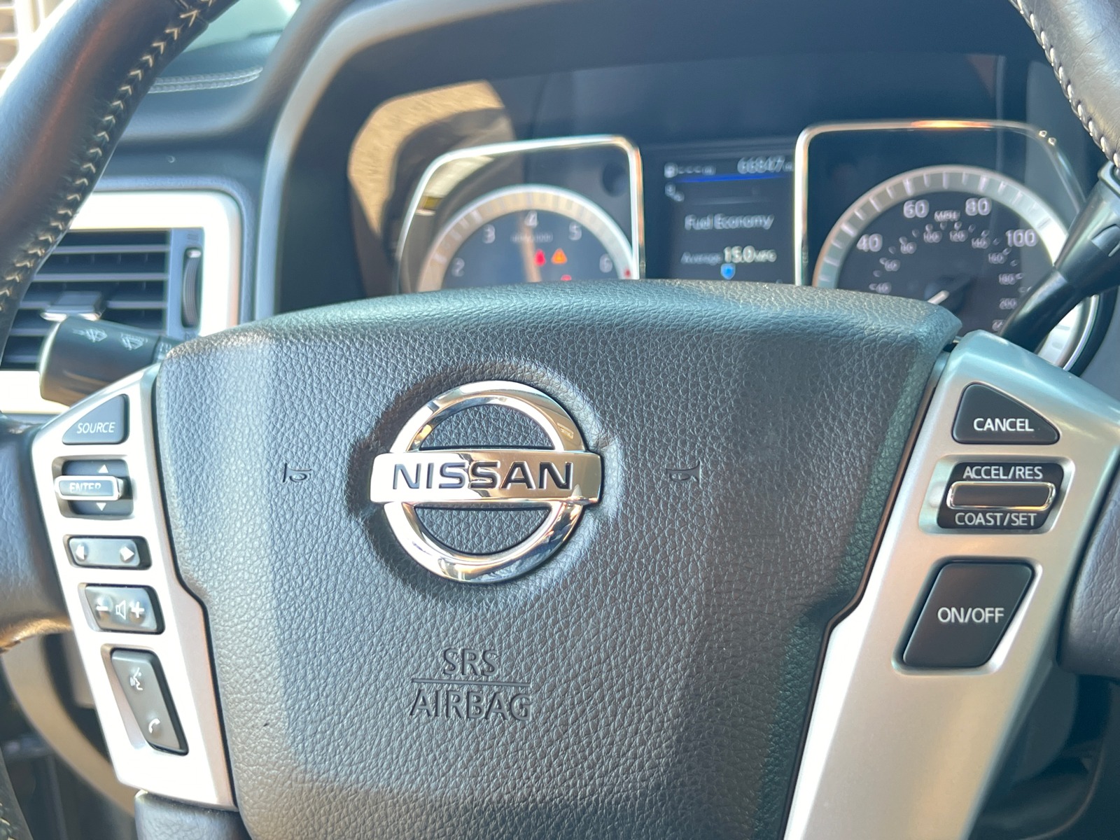 2019 Nissan Titan PRO-4X 33