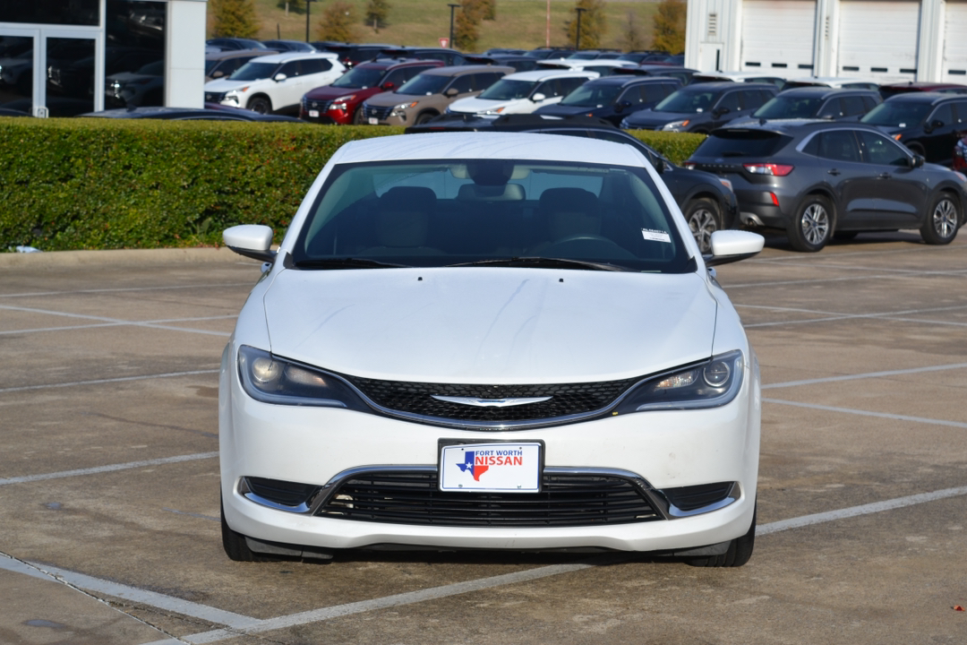 2015 Chrysler 200 Limited 2