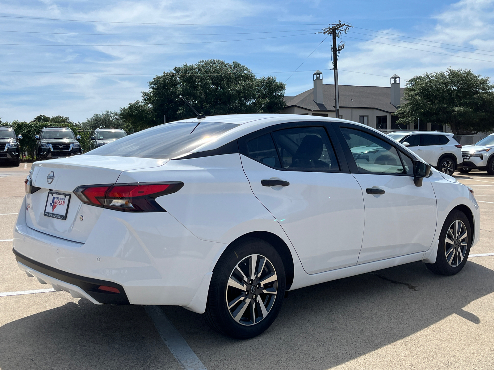 2024 Nissan Versa 1.6 S 7