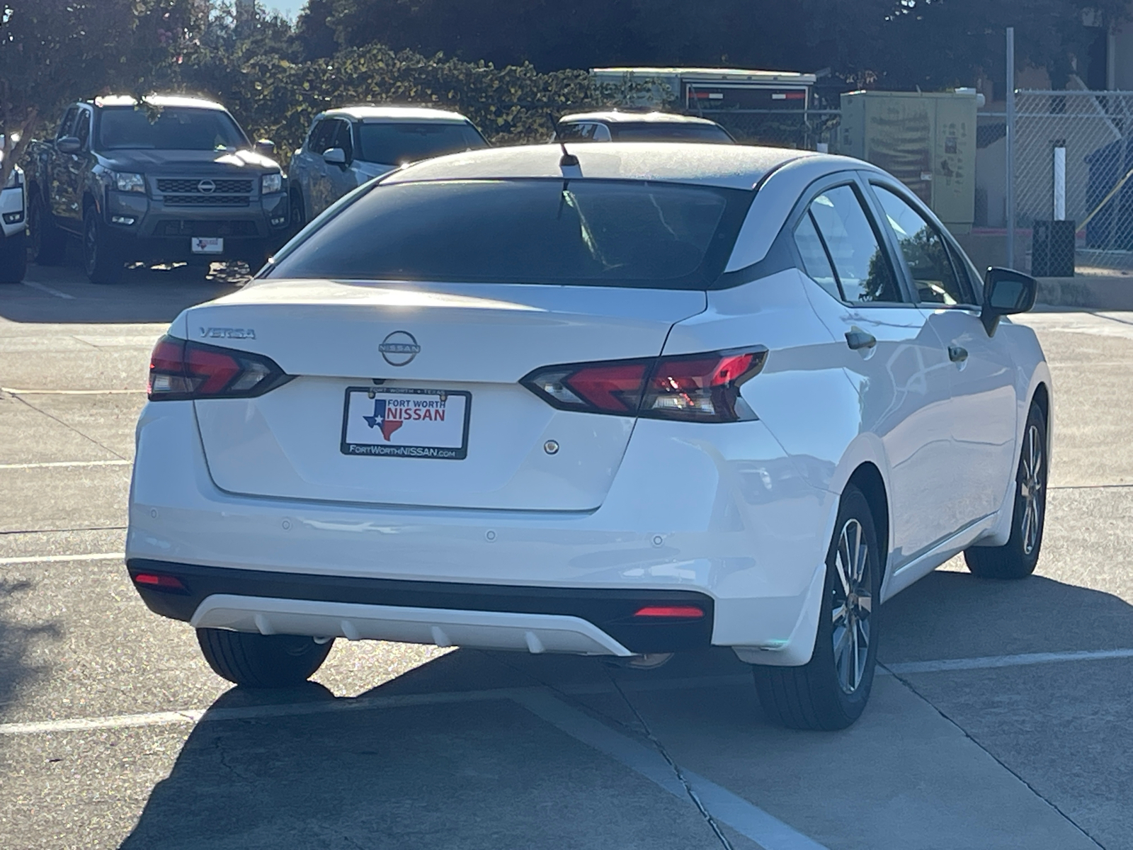 2024 Nissan Versa 1.6 S 8