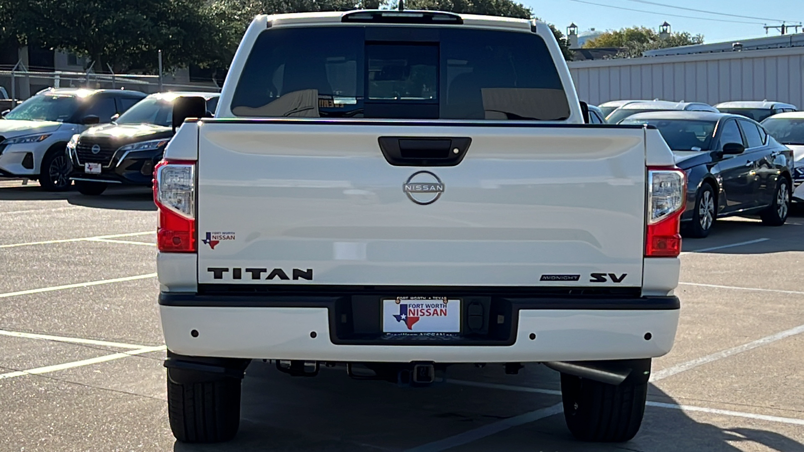 2024 Nissan Titan SV 7