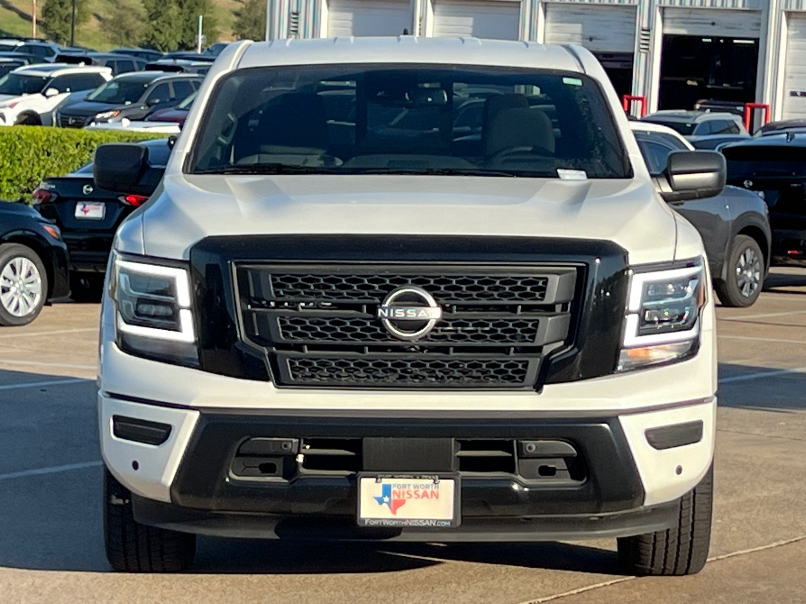 2024 Nissan Titan SV 2