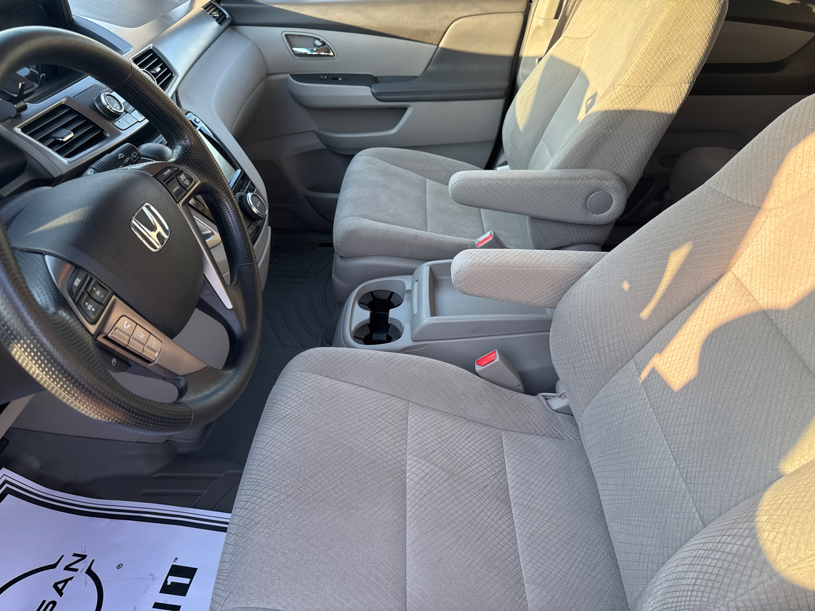 2015 Honda Odyssey EX 22