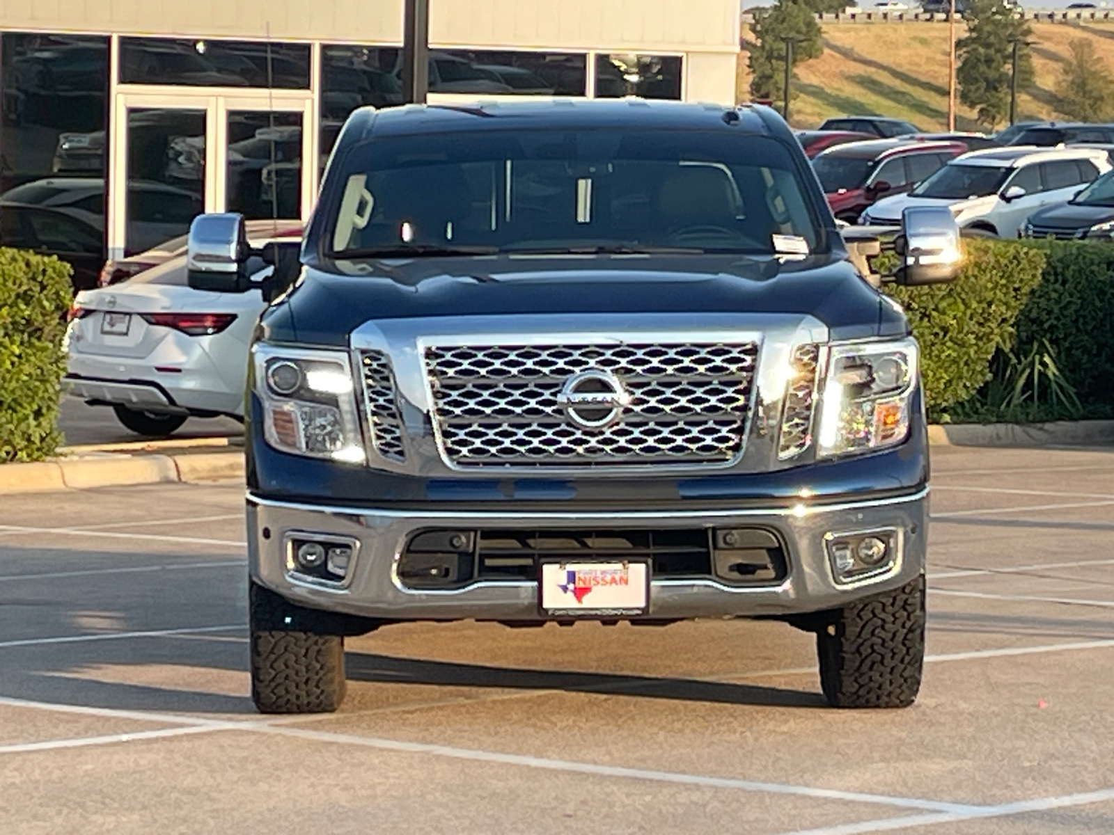 2019 Nissan Titan SL 2