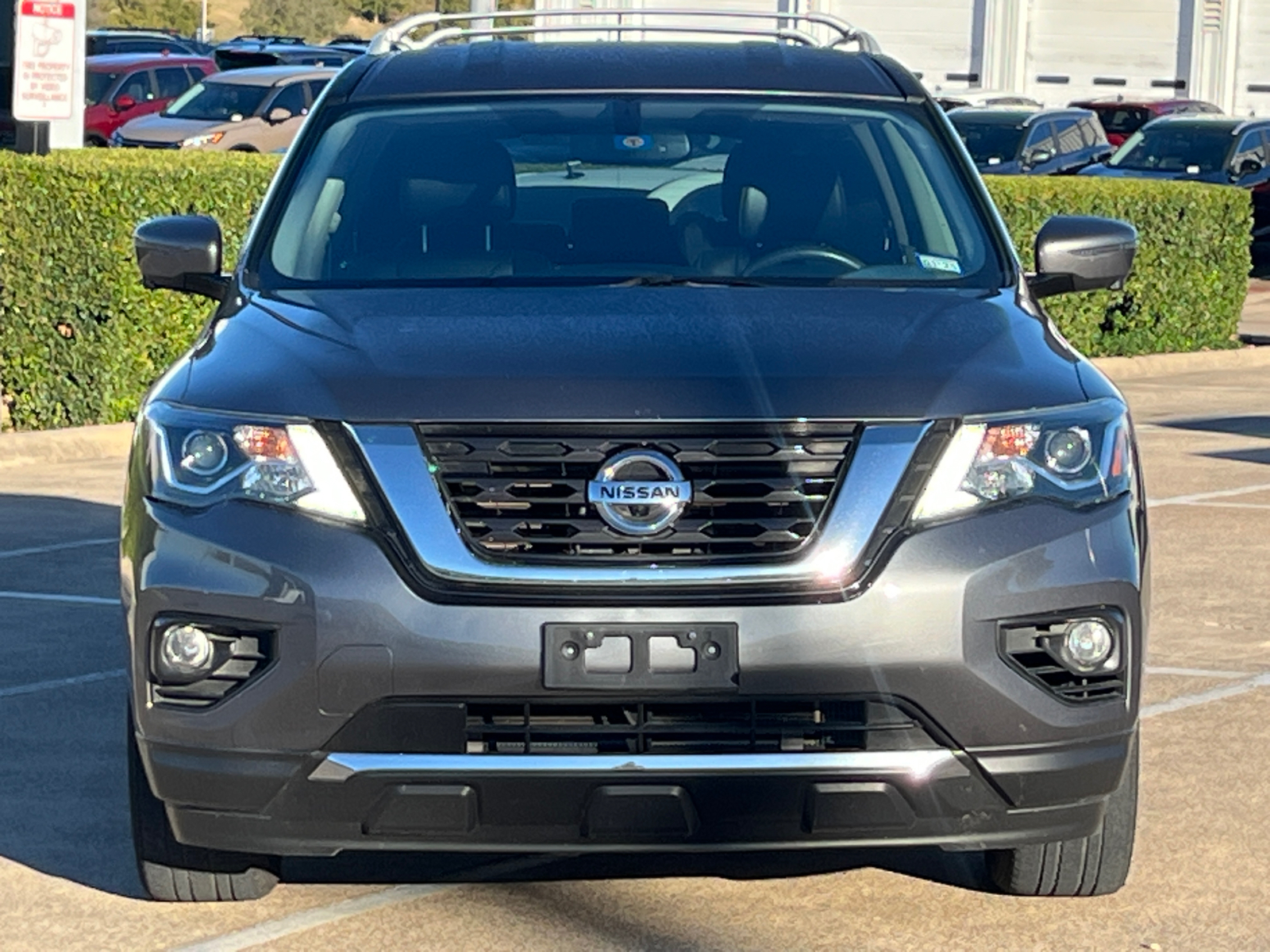 2018 Nissan Pathfinder SL 2