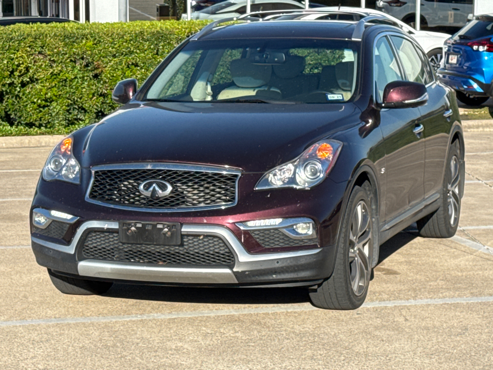 2017 INFINITI QX50 Base 3