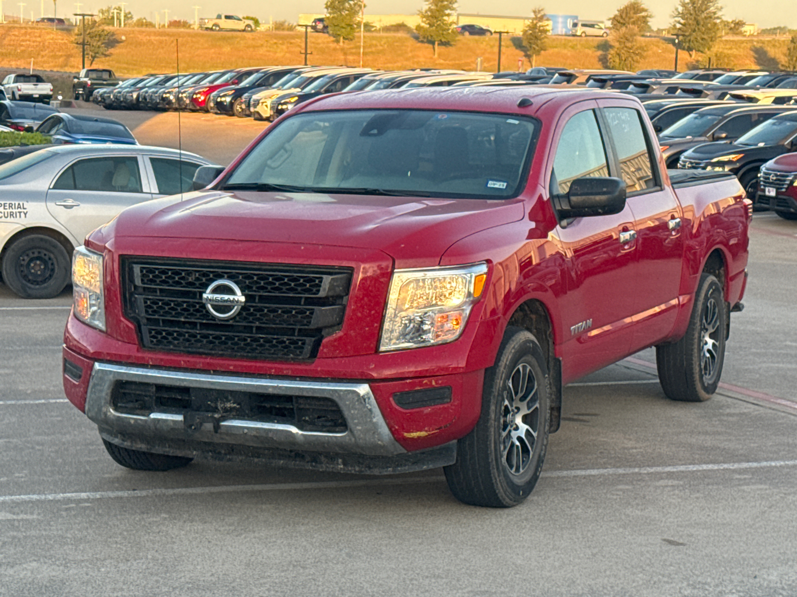 2021 Nissan Titan SV 3