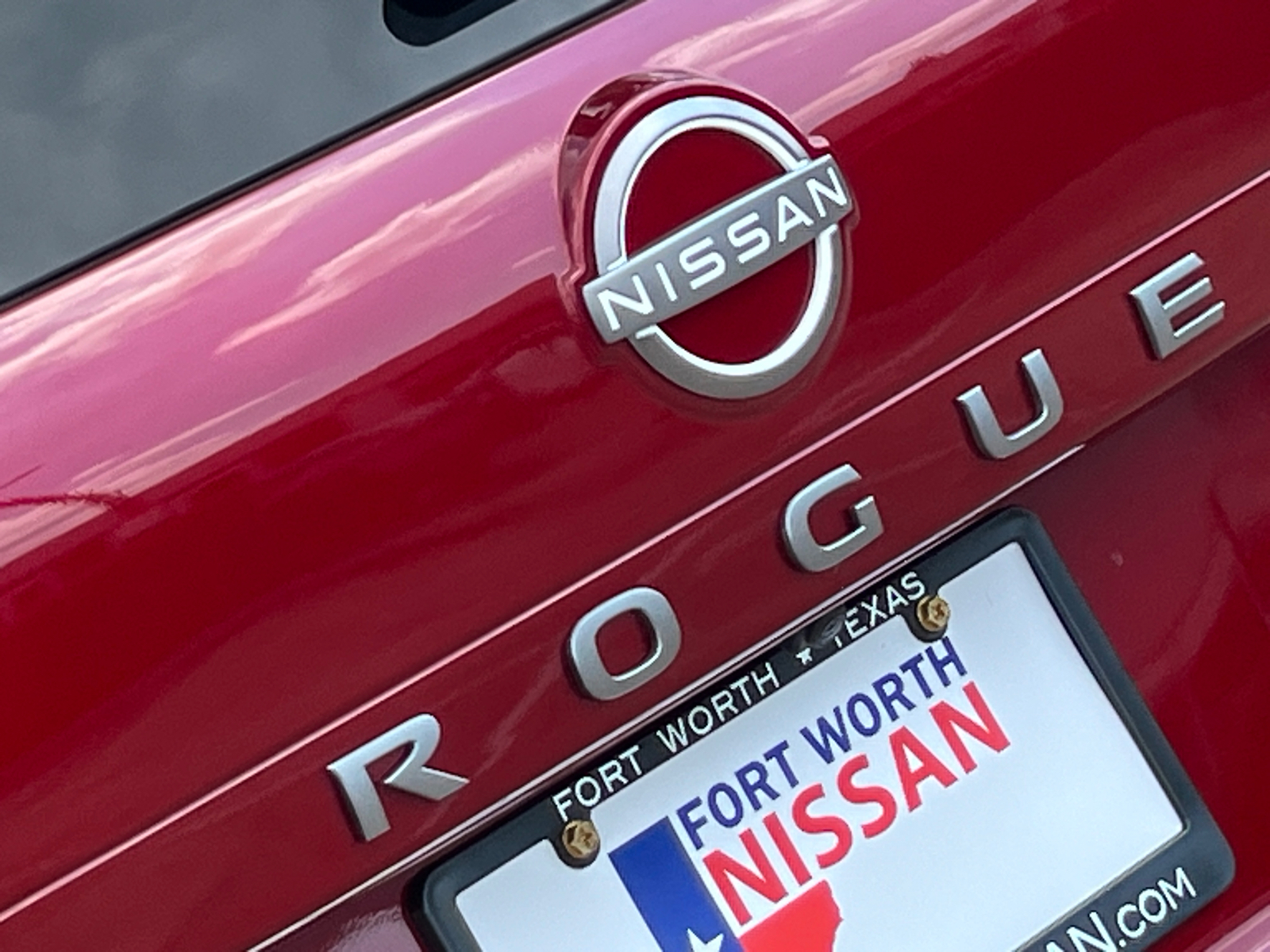 2024 Nissan Rogue SV 9