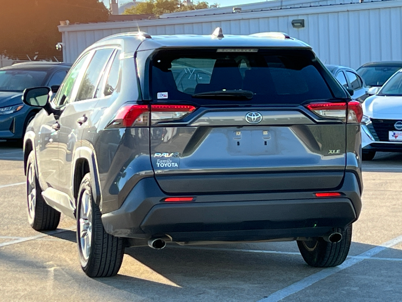 2020 Toyota RAV4 XLE 4