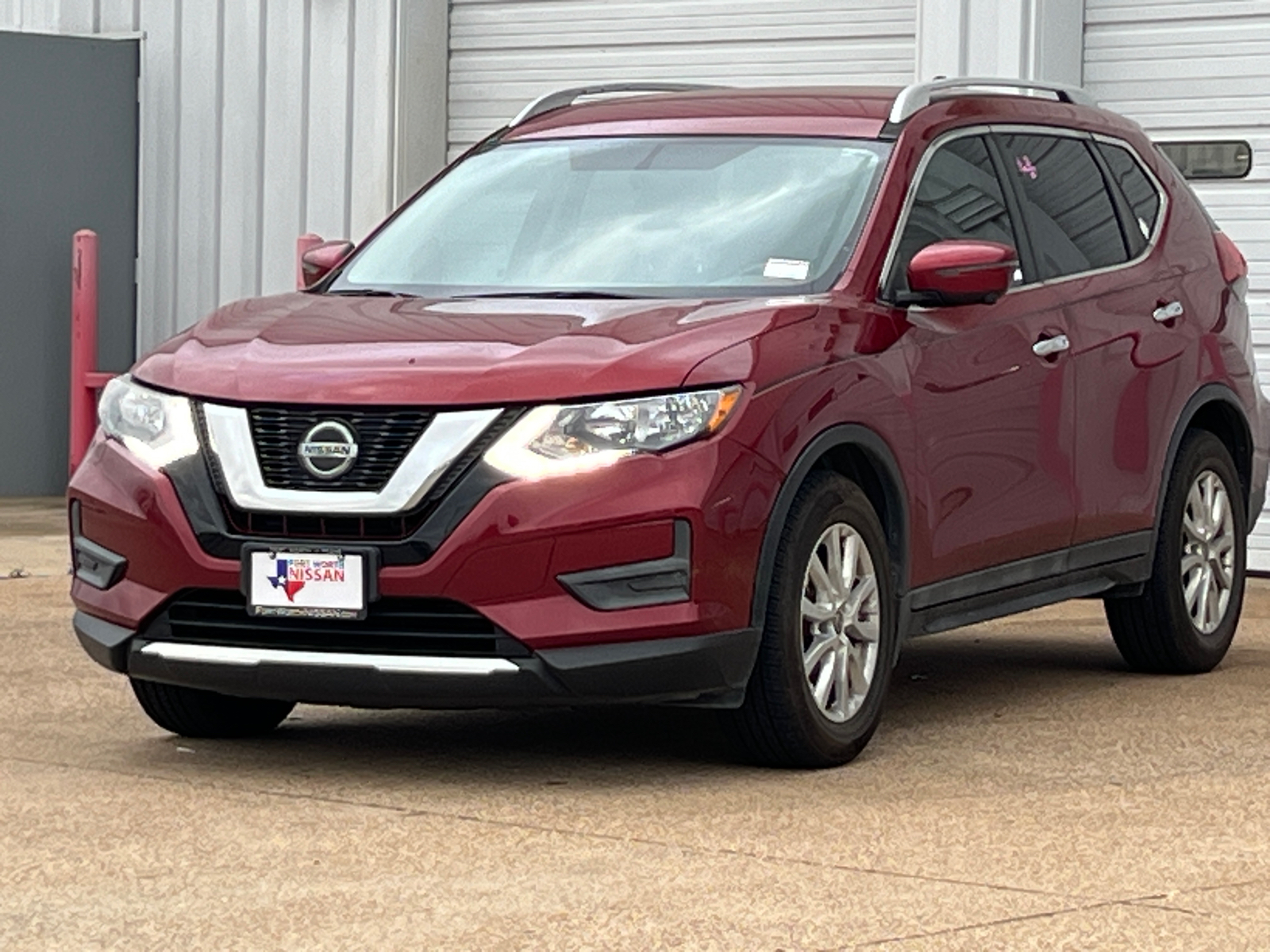 2018 Nissan Rogue SV 3