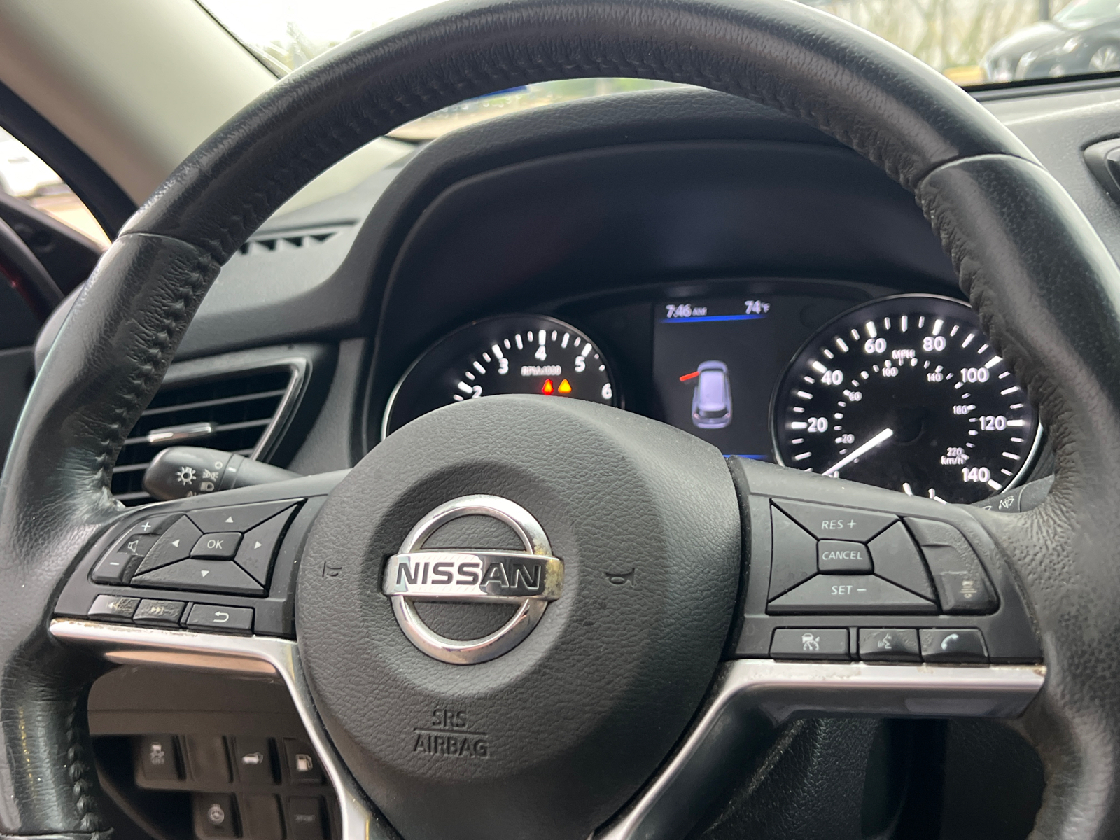 2018 Nissan Rogue SV 9