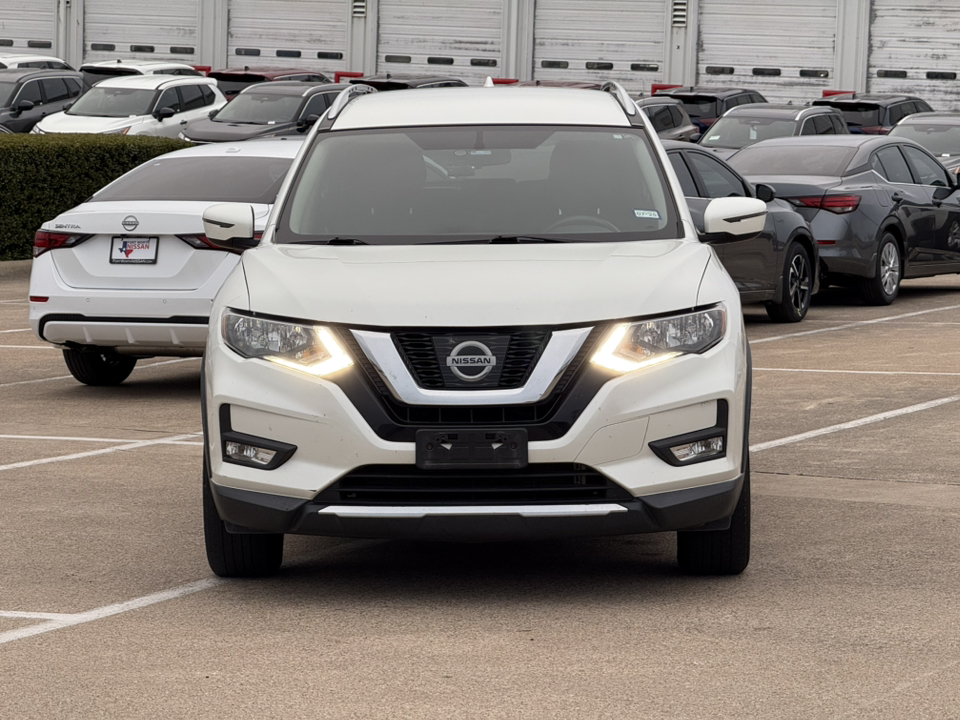 2017 Nissan Rogue SV 2