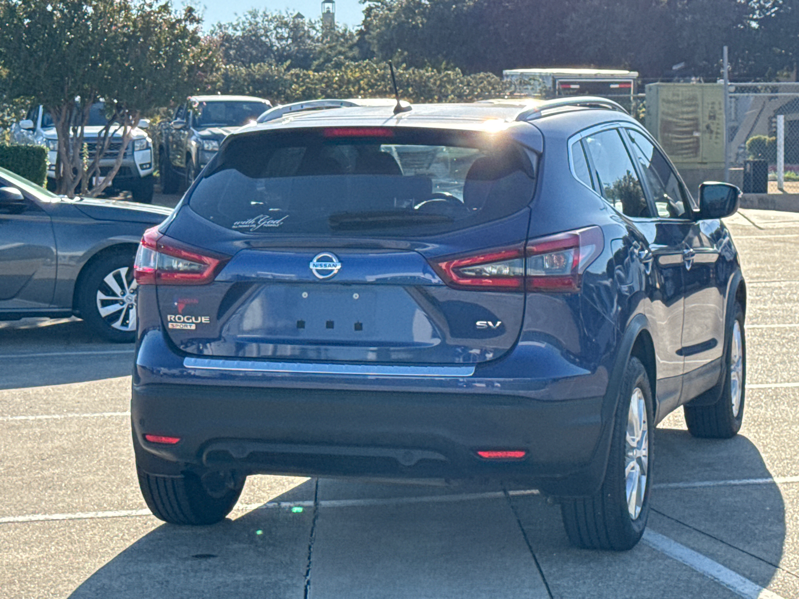 2021 Nissan Rogue Sport SV 8