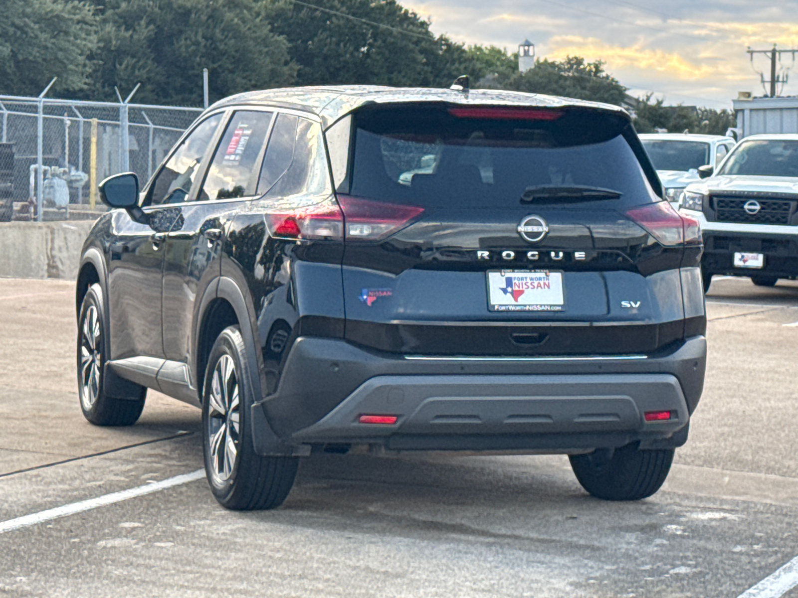 2023 Nissan Rogue SV 6