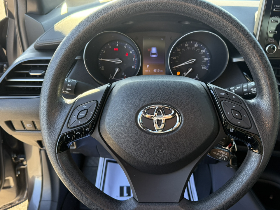 2019 Toyota C-HR LE 23