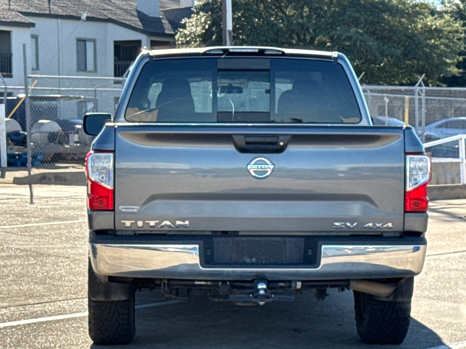 2017 Nissan Titan SV 5