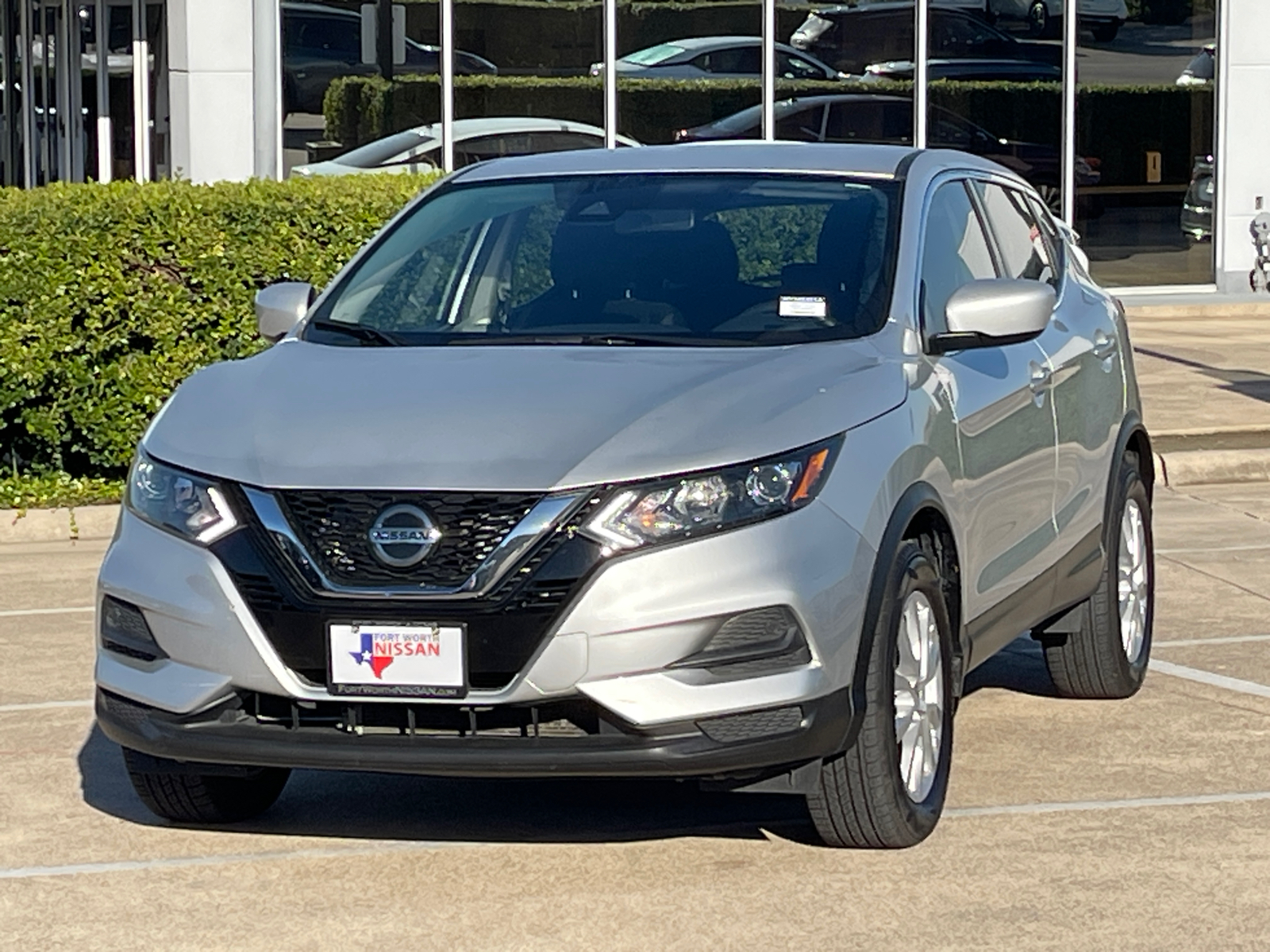 2021 Nissan Rogue Sport S 3