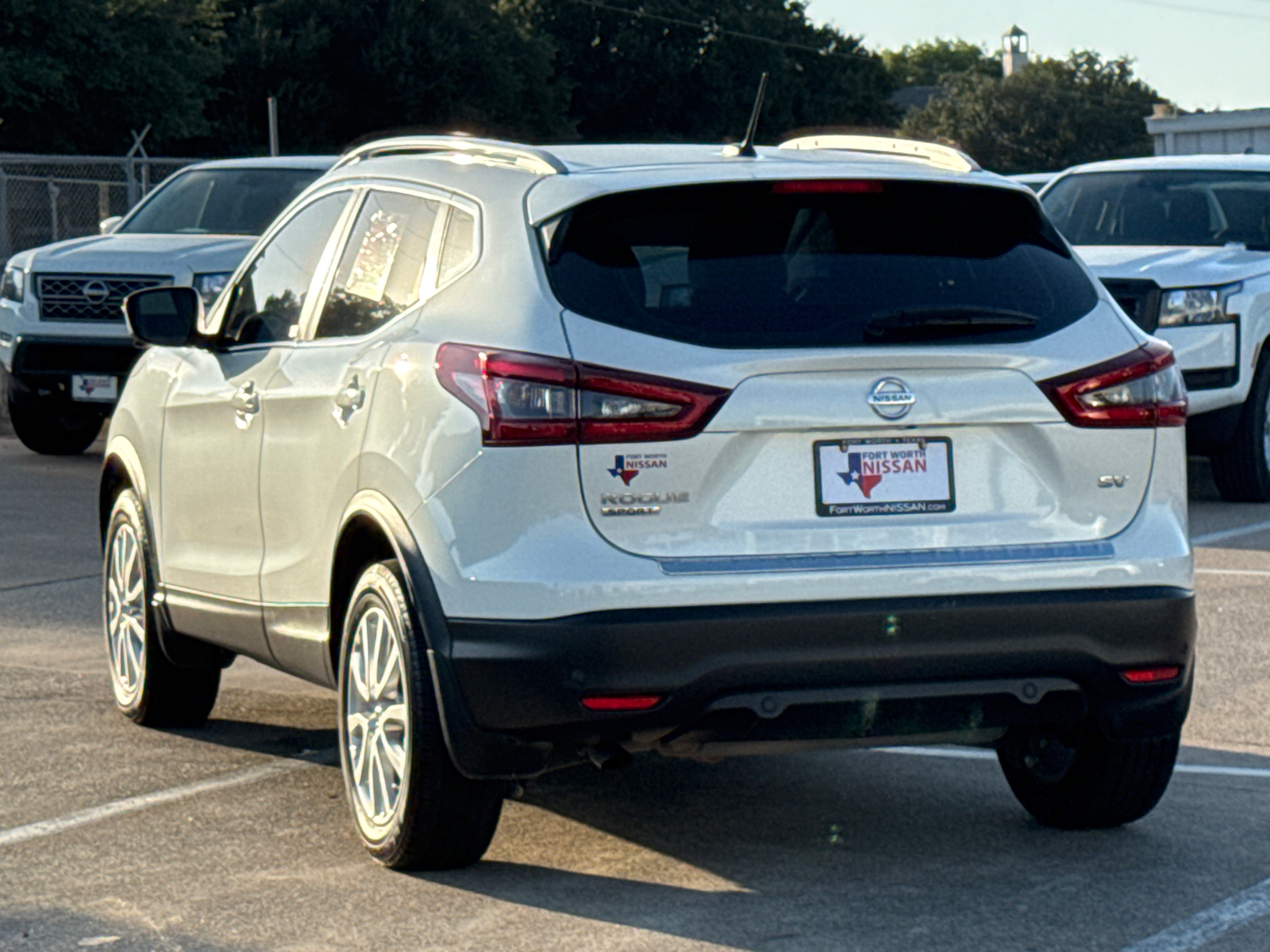 2022 Nissan Rogue Sport SV 6