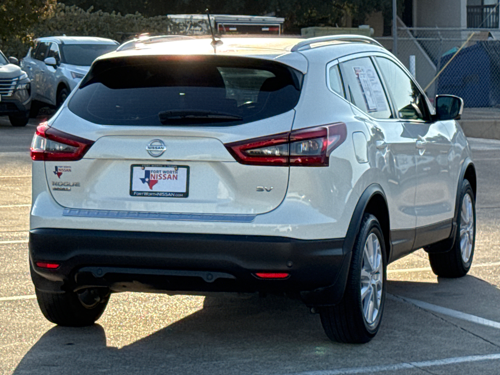 2022 Nissan Rogue Sport SV 8