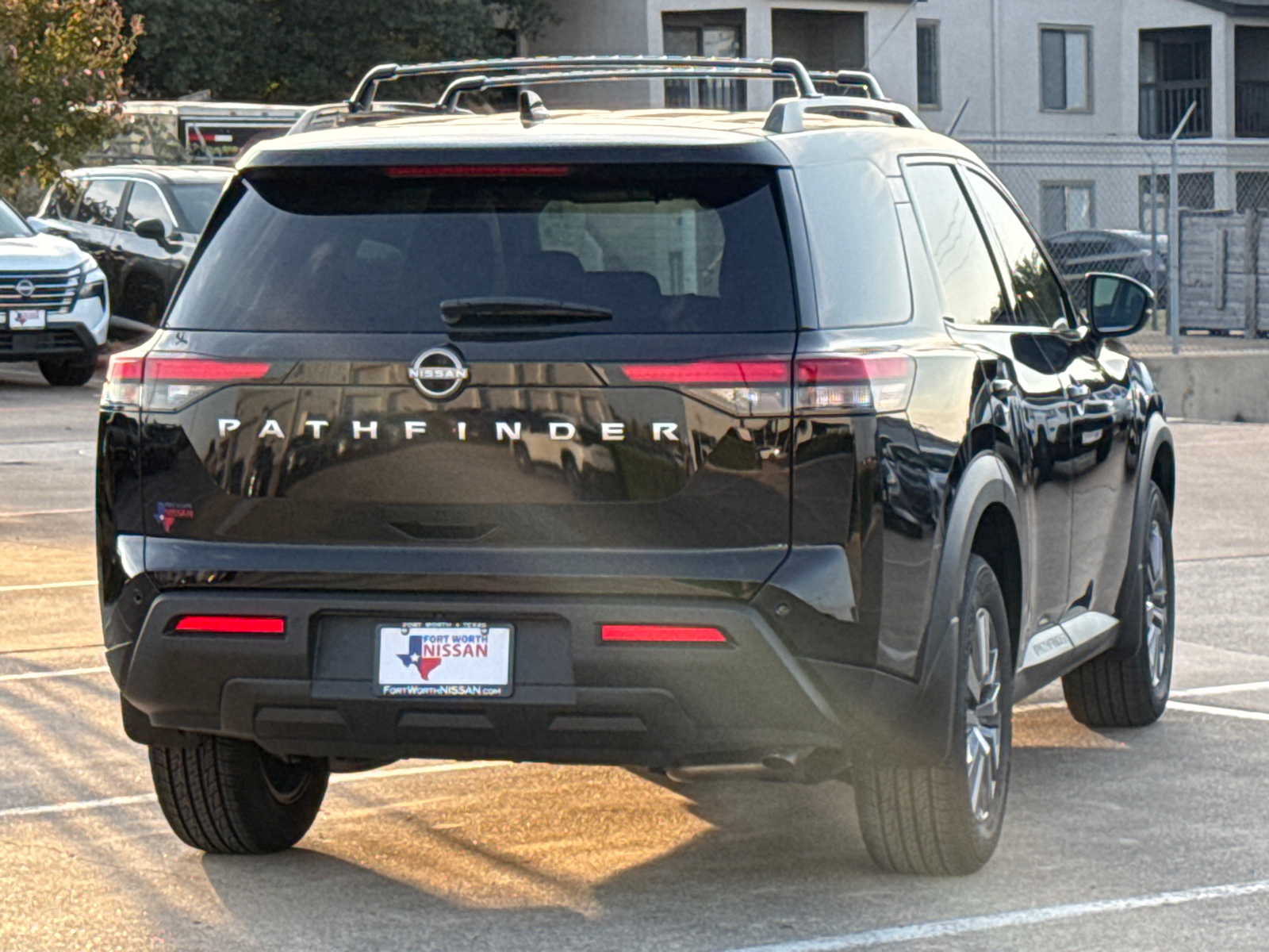 2025 Nissan Pathfinder SV 8