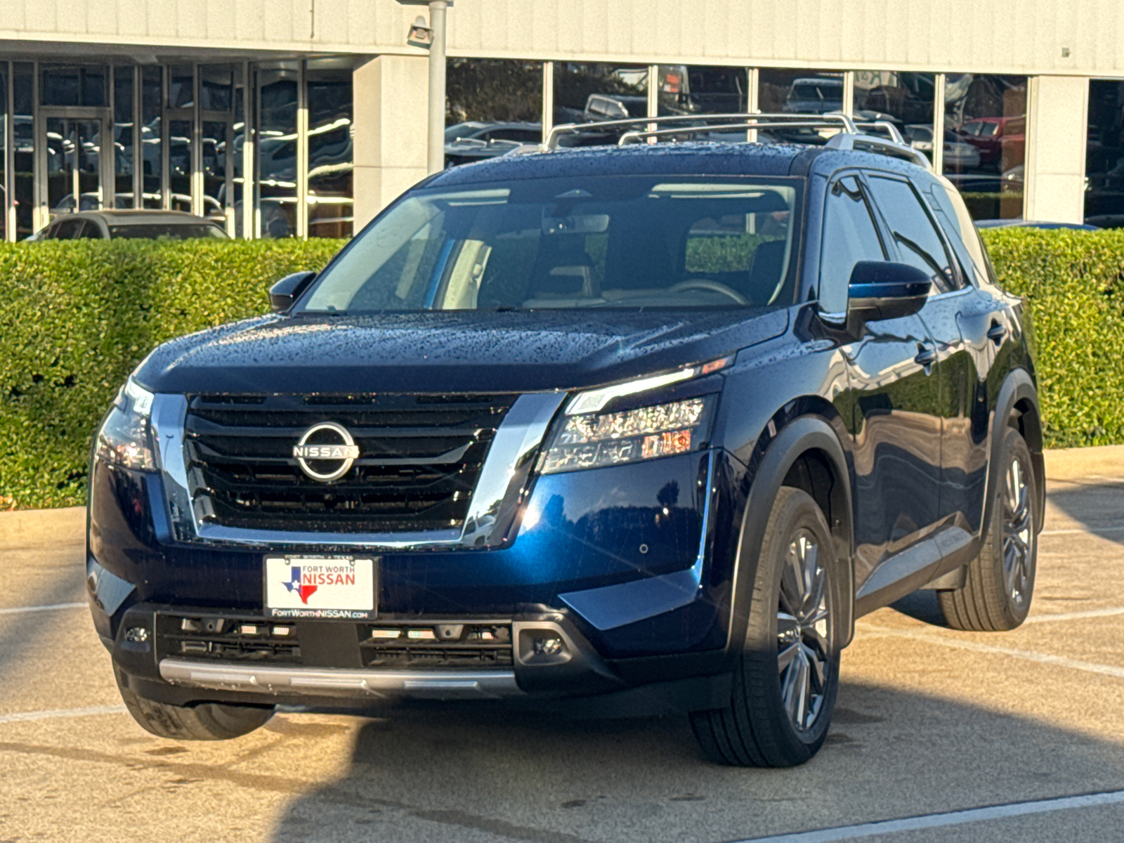 2025 Nissan Pathfinder SL 3