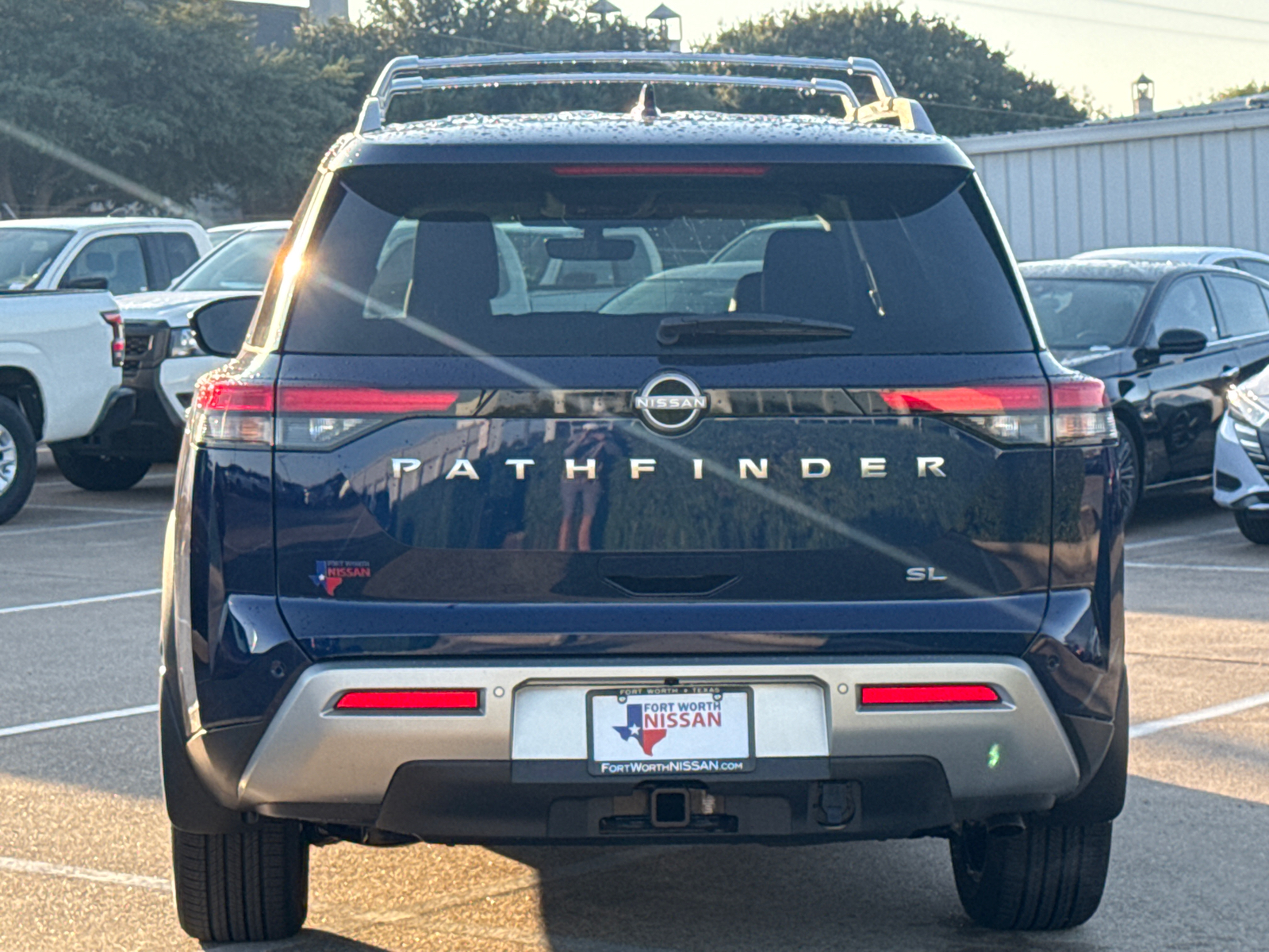 2025 Nissan Pathfinder SL 7