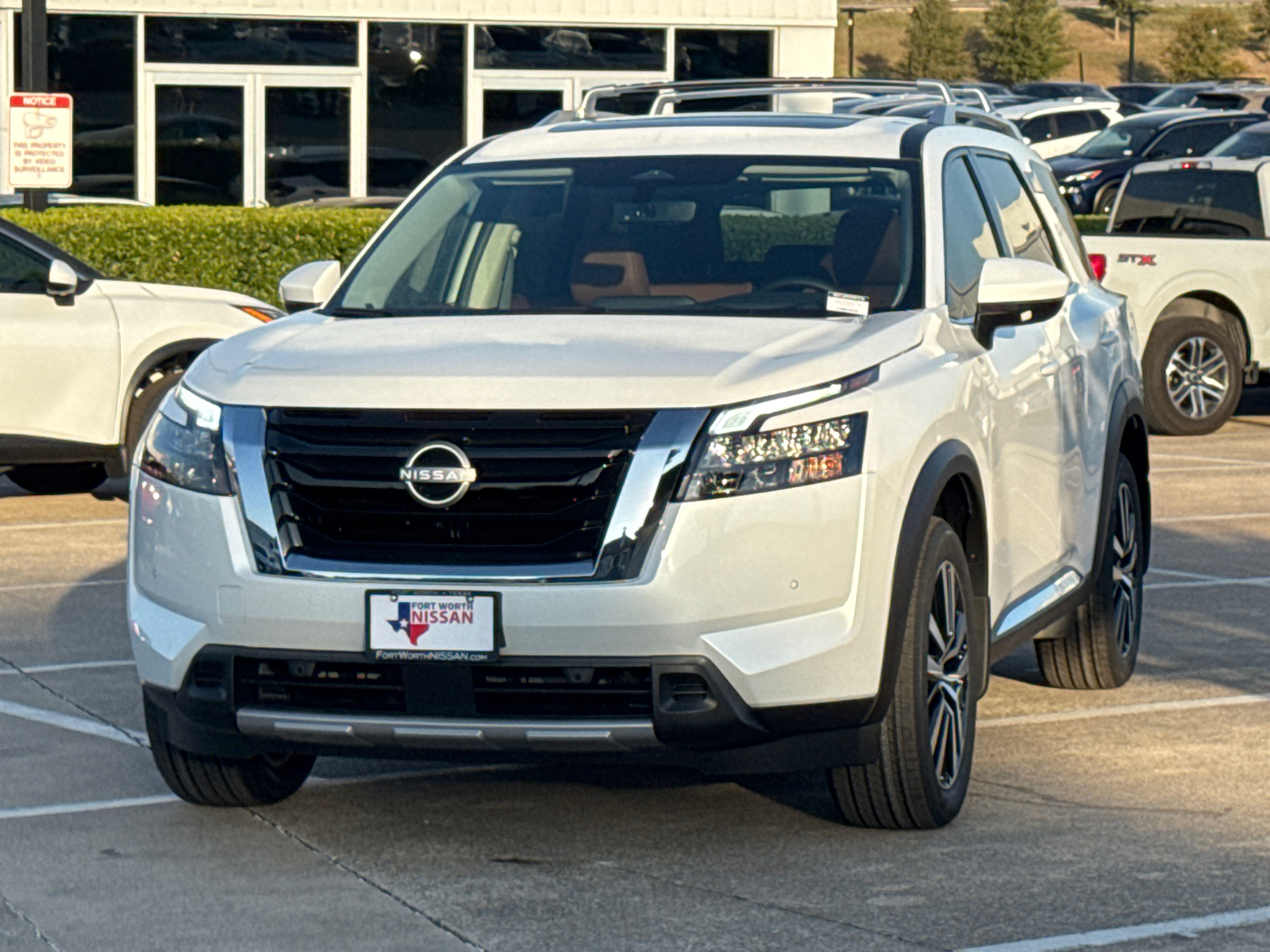 2025 Nissan Pathfinder Platinum 3