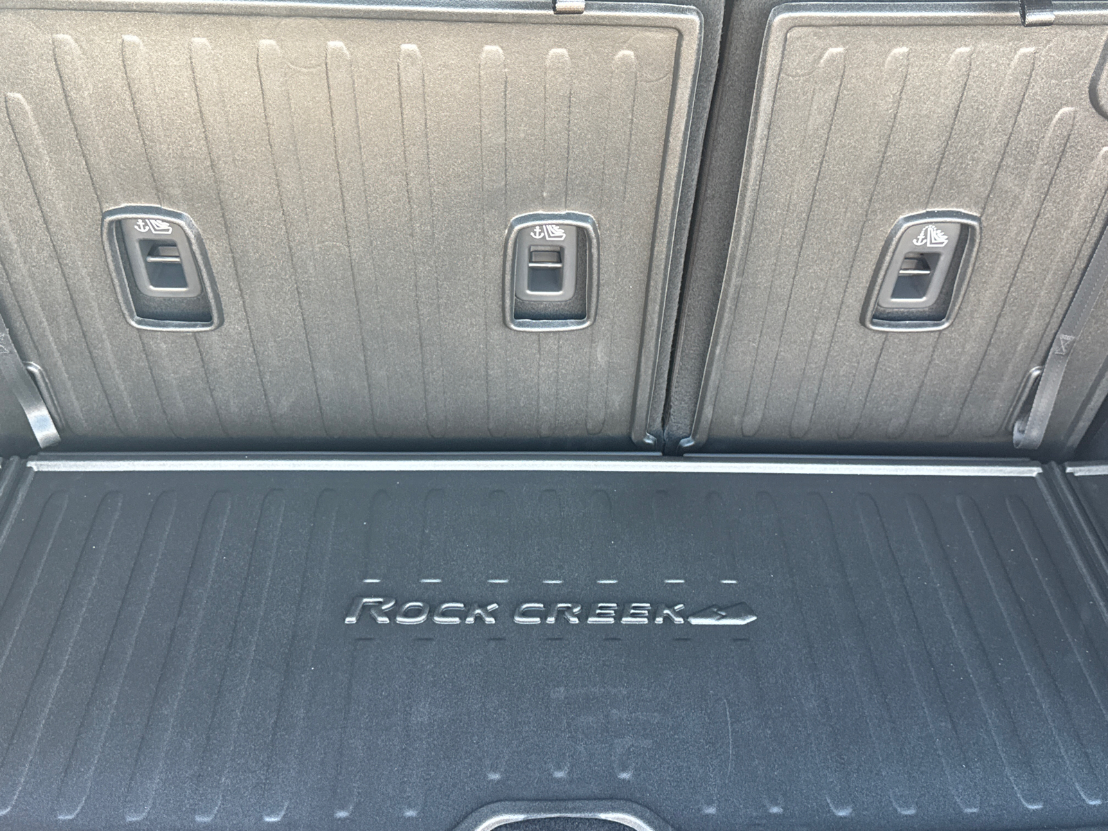 2025 Nissan Pathfinder Rock Creek 12