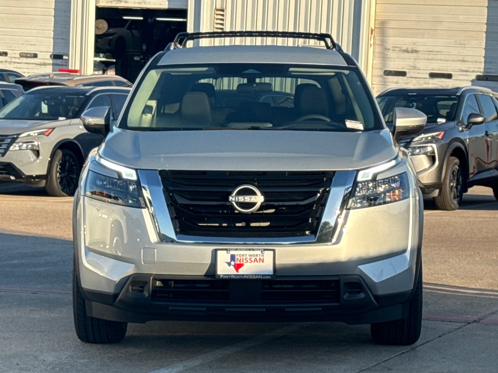 2025 Nissan Pathfinder SV 2