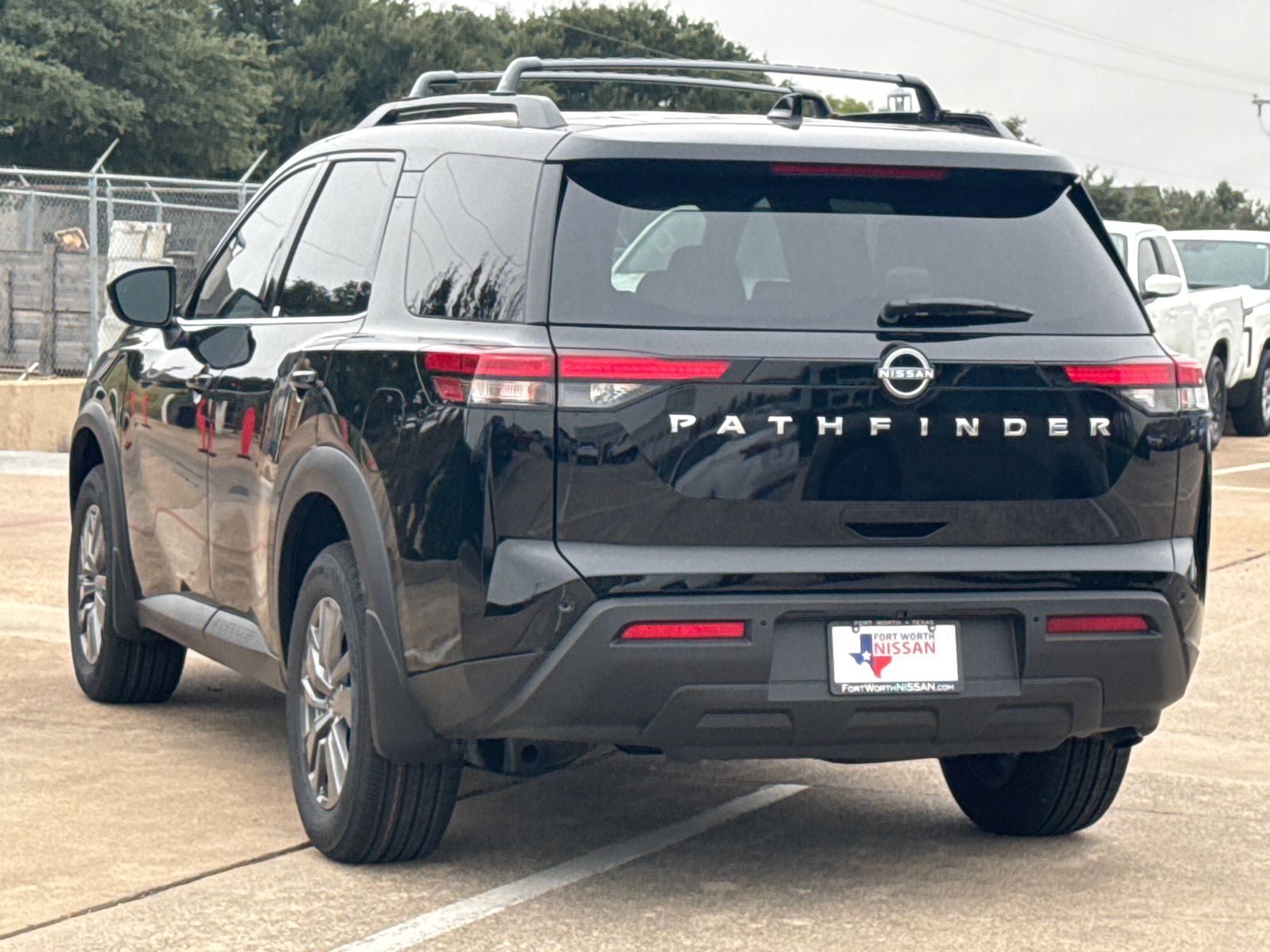 2025 Nissan Pathfinder SV 6