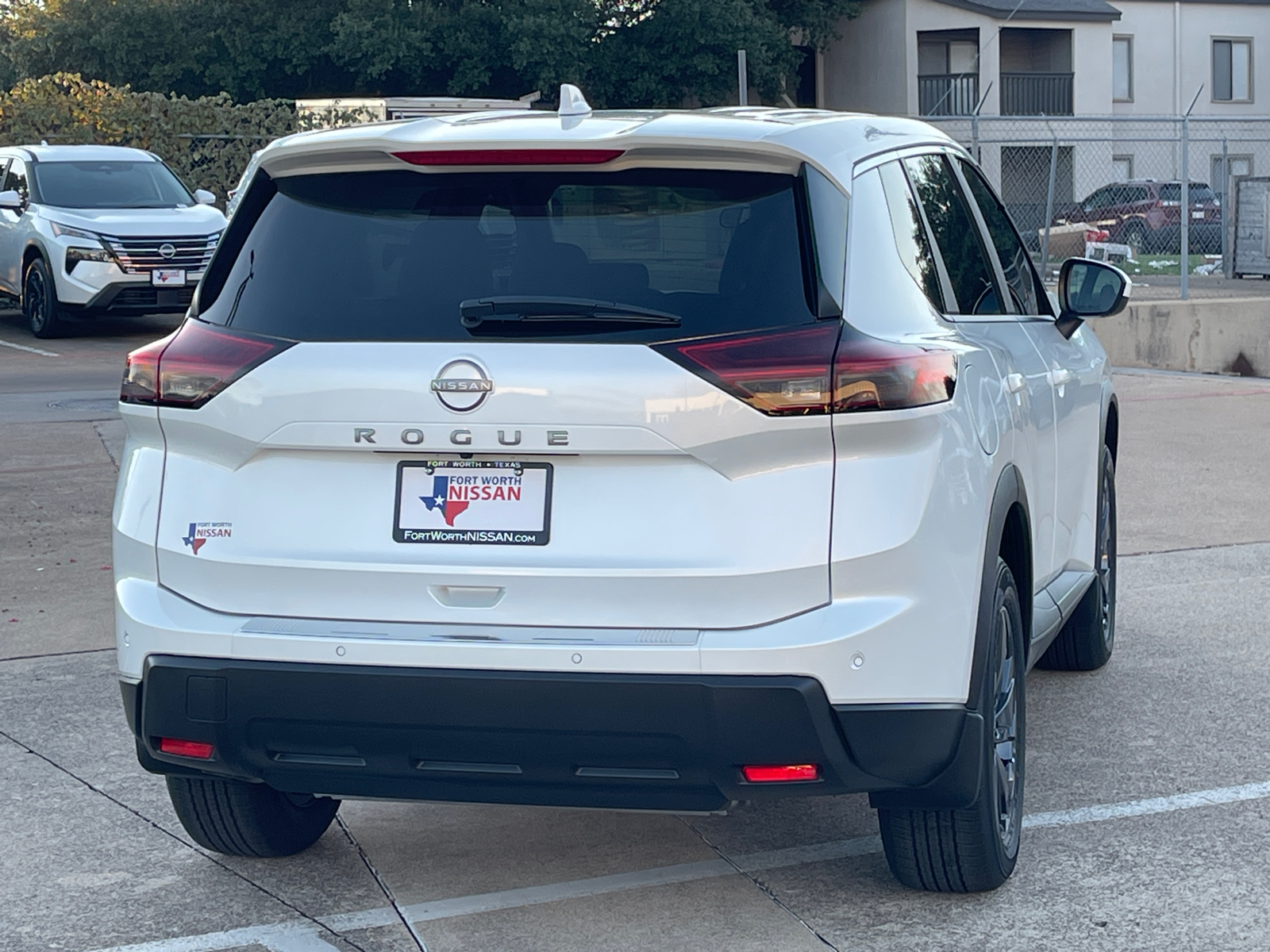 2025 Nissan Rogue SV 8