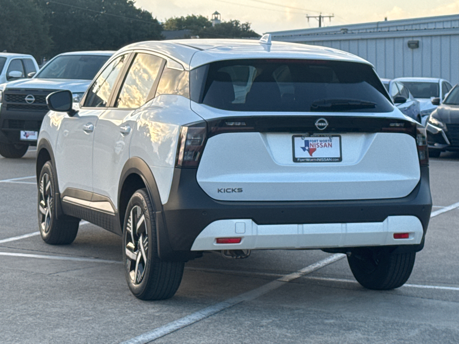 2025 Nissan Kicks SV 6