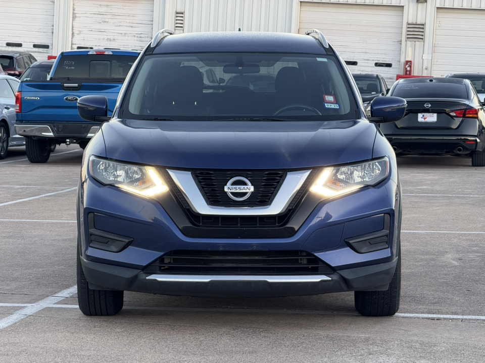 2017 Nissan Rogue SV 2