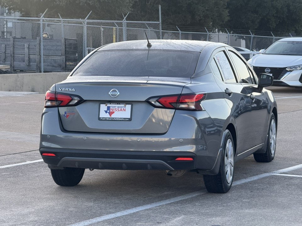 2020 Nissan Versa 1.6 S 8