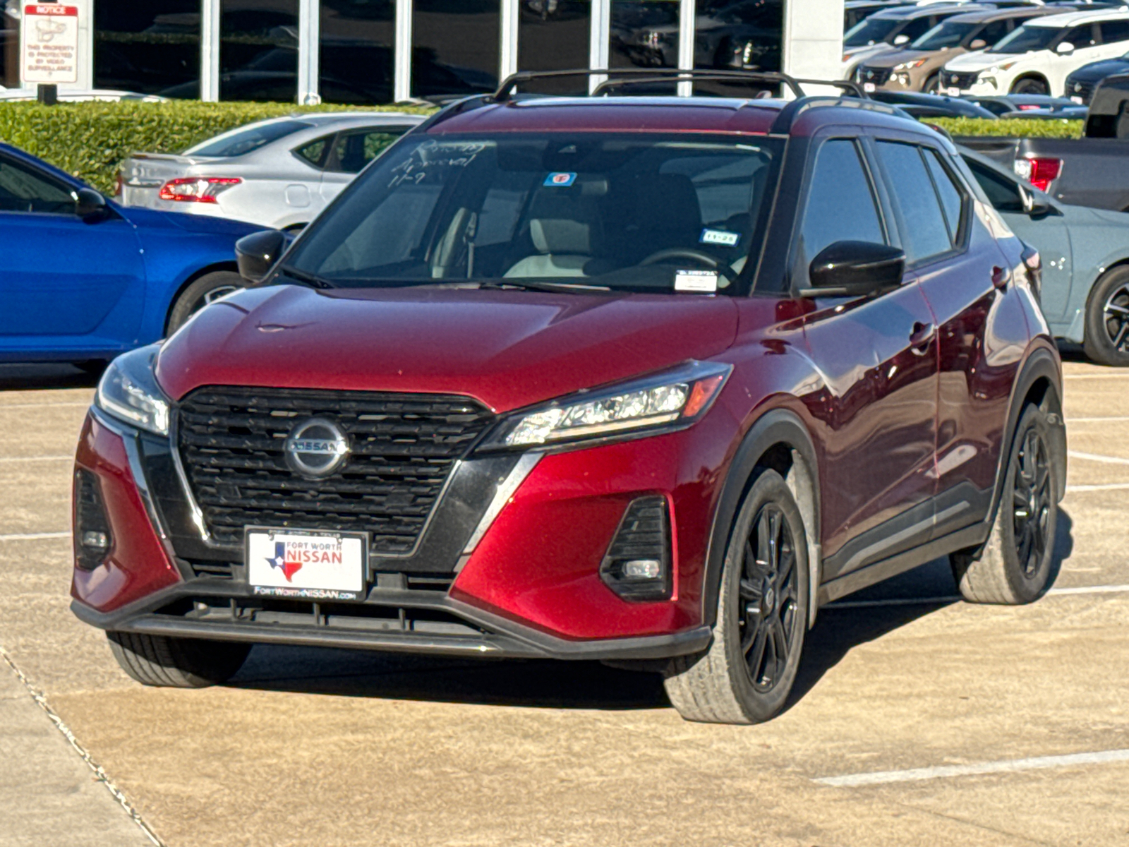 2021 Nissan Kicks SR 3