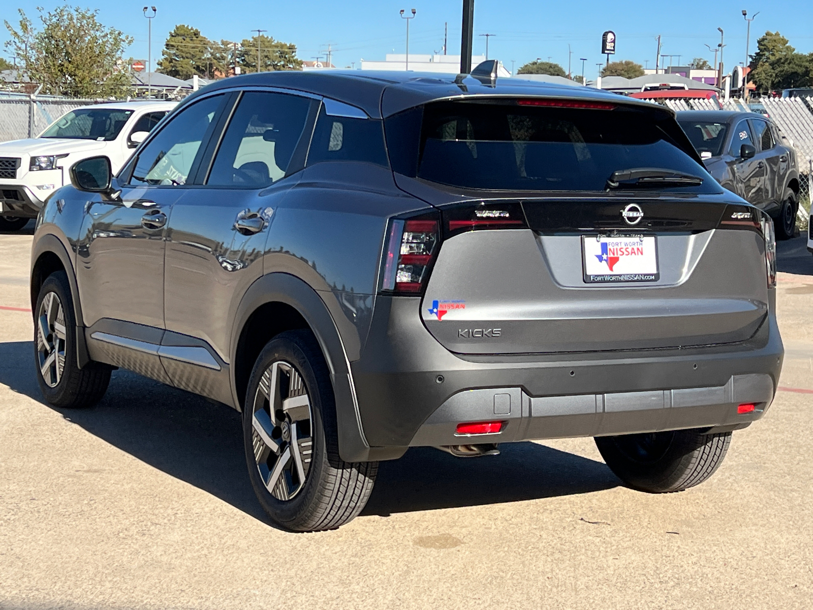 2025 Nissan Kicks SV 4